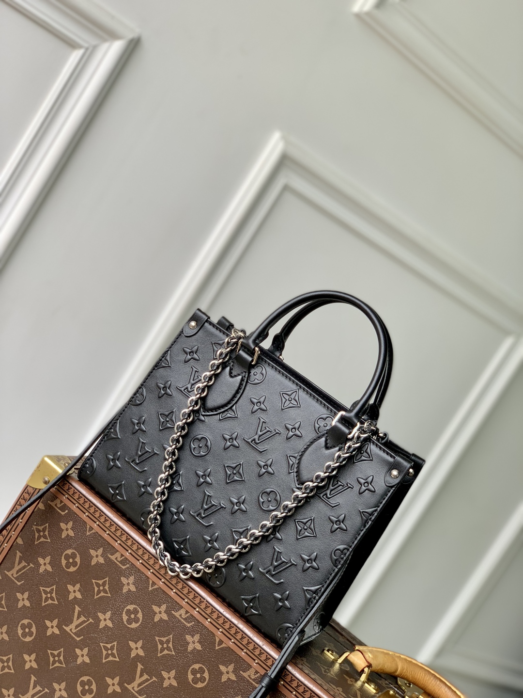 L0vis Vvtt0n OnTheGo Monogram Bold Handbag-M14576-19 x 11.5 x 25CM