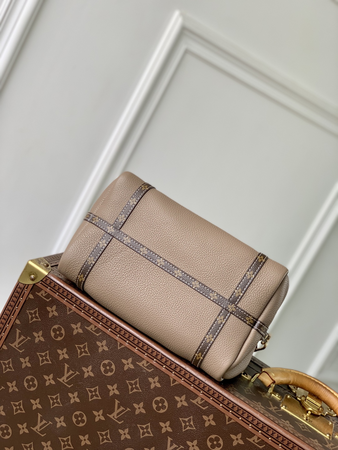 L0vis Vvtt0n M13667 Top Handbags-25*15*18CM