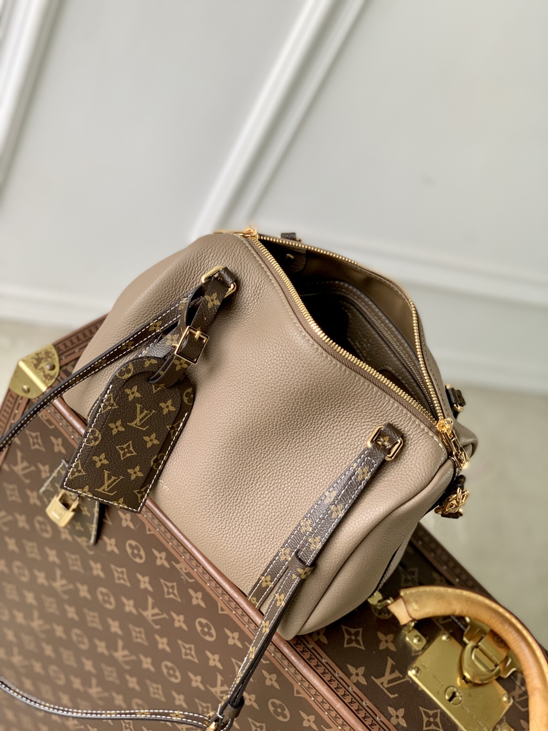 L0vis Vvtt0n M13667 Top Handbags-25*15*18CM