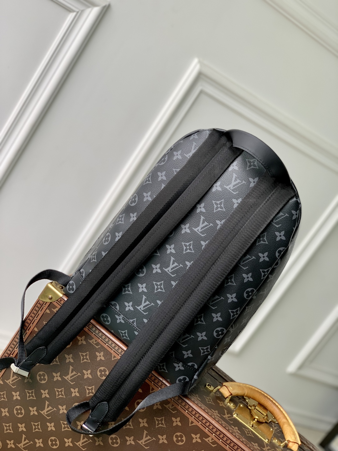 L0vis Vvtt0n Discovery Slim-M14020-38 x 13 x 28CM
