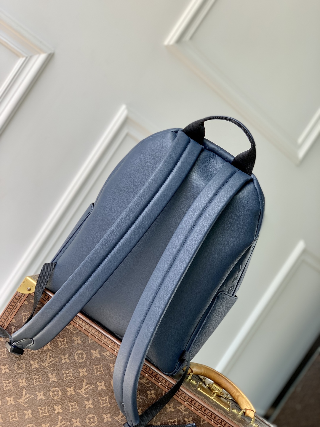 L0vis Vvtt0n Discovery Backpack-M14884-38 x 20 x 29CM