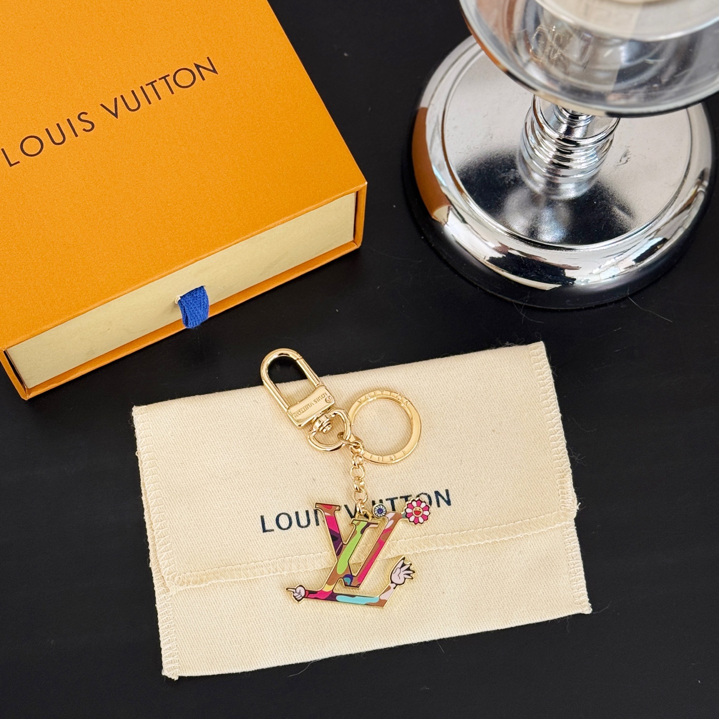 L0vis Vvtt0n Bag Charm