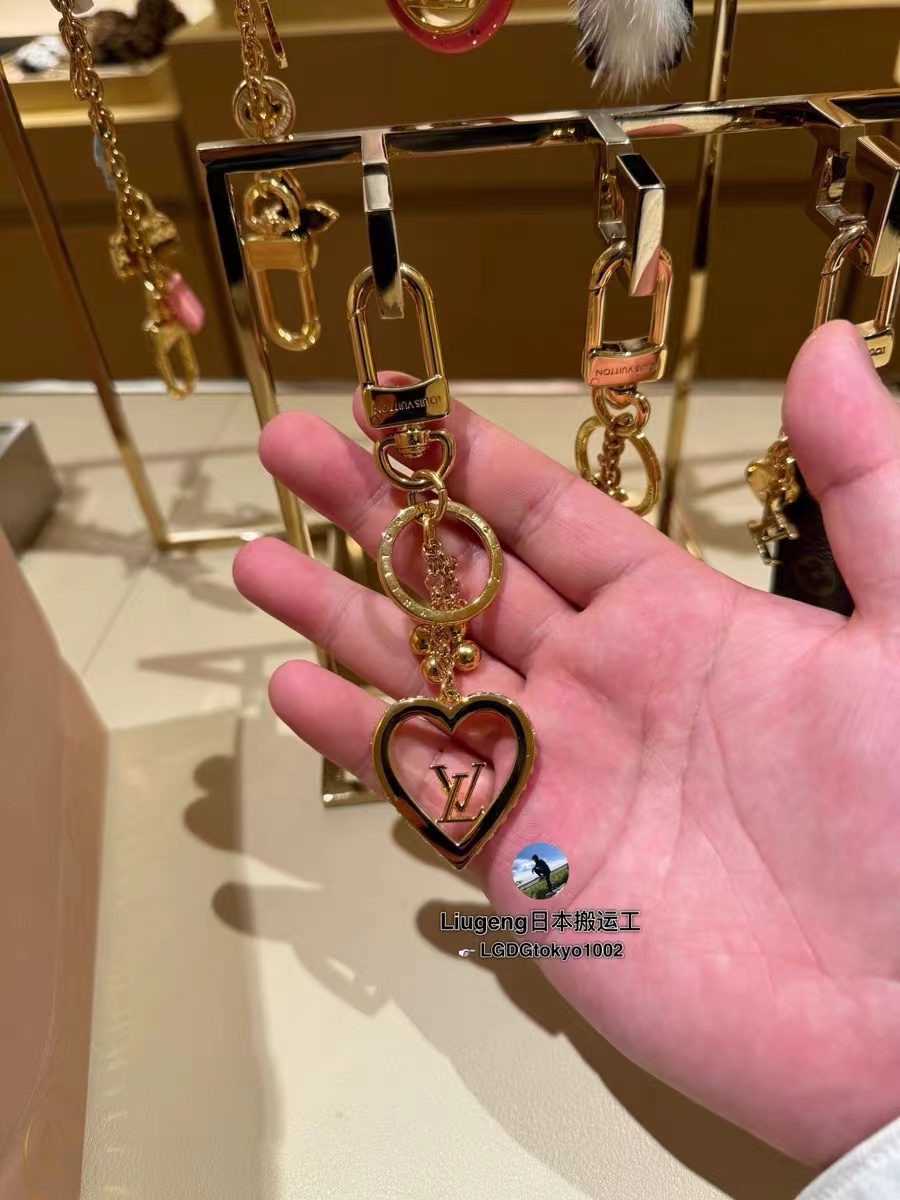 L0vis Vvtt0n Bag Charm
