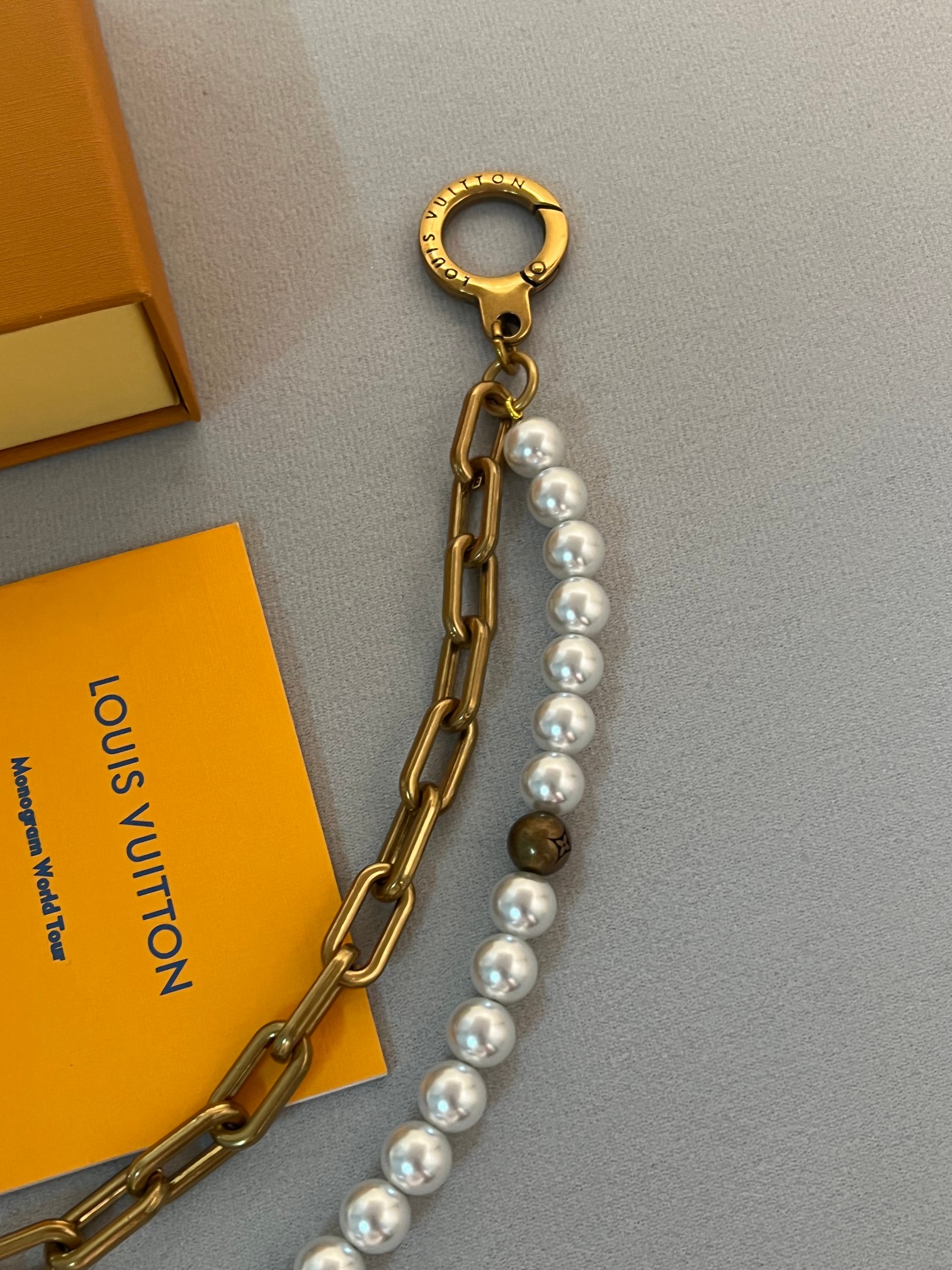 L0vis Vvtt0n Bag Charm