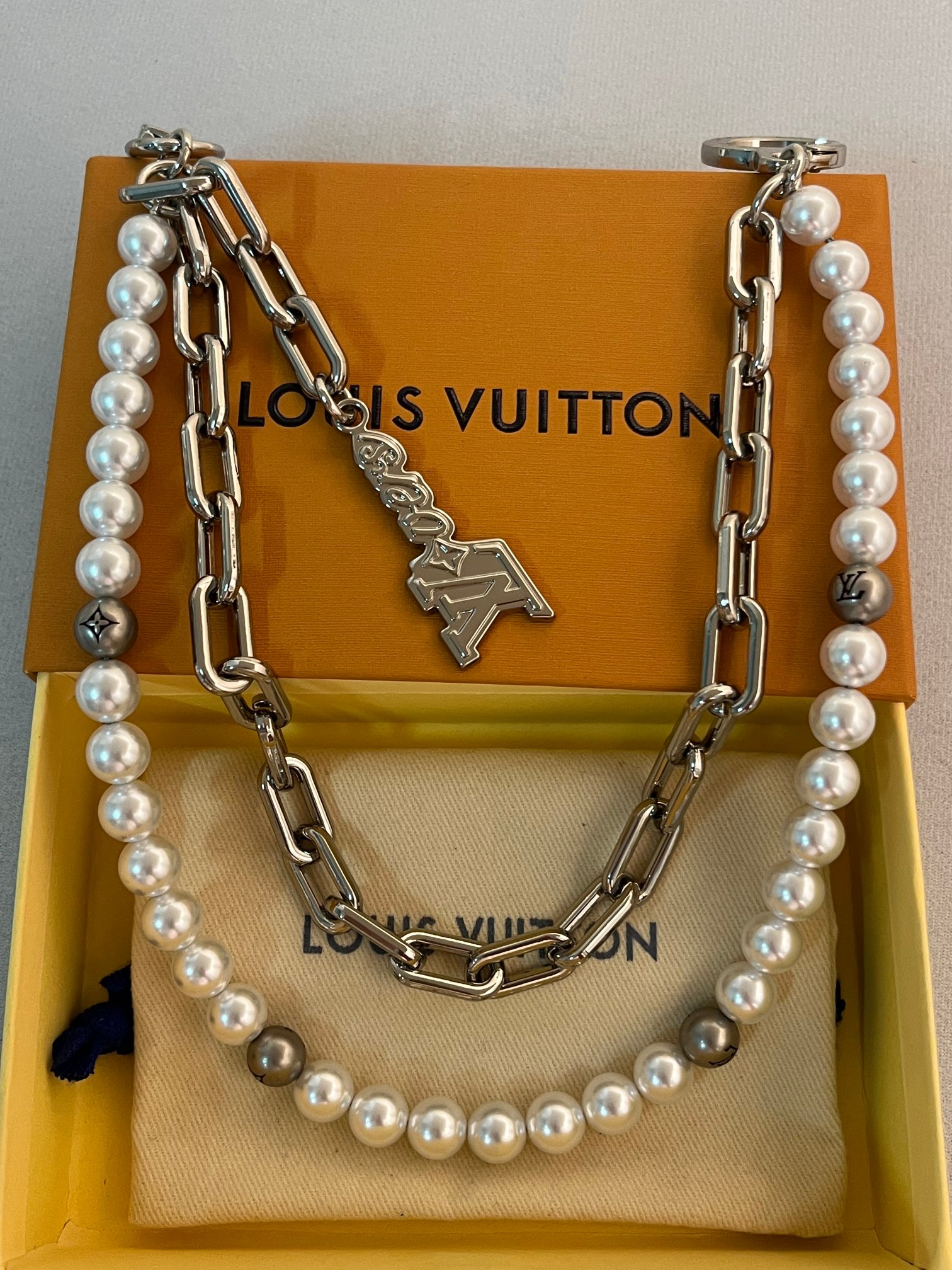 L0vis Vvtt0n Bag Charm