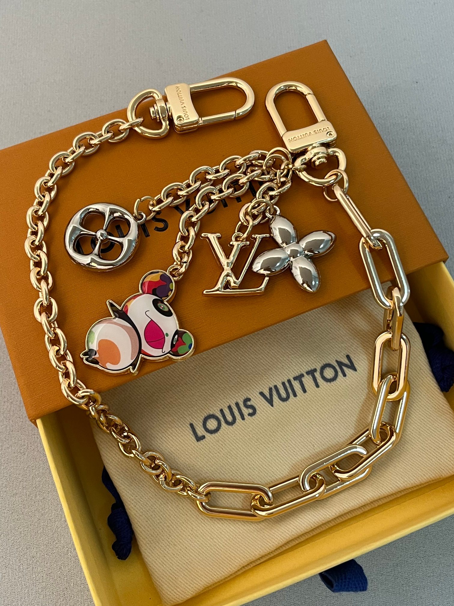 L0vis Vvtt0n Bag Charm