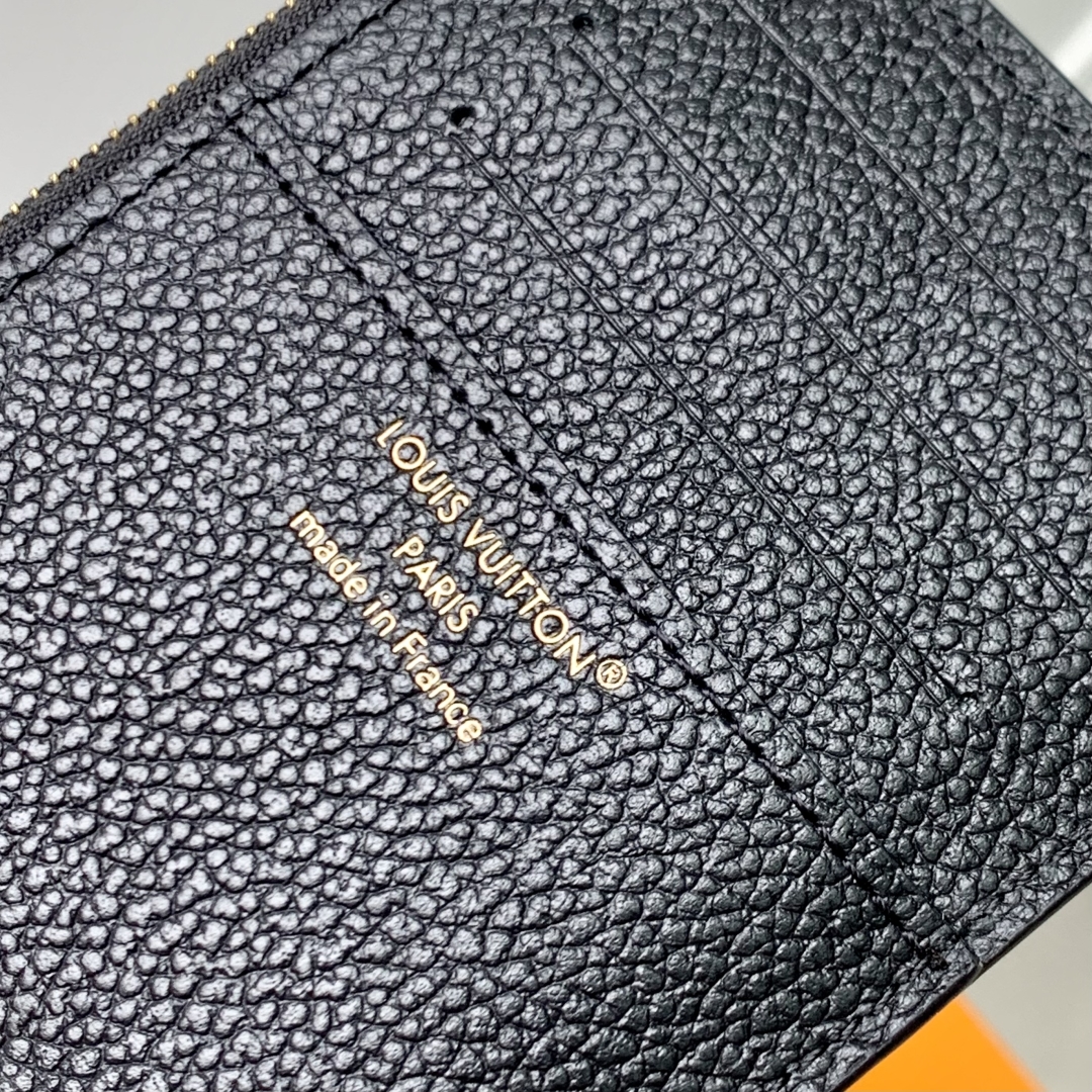 L0vis Vvtt0n Low Key Wallet - 8.5 x 1 x 13CM
