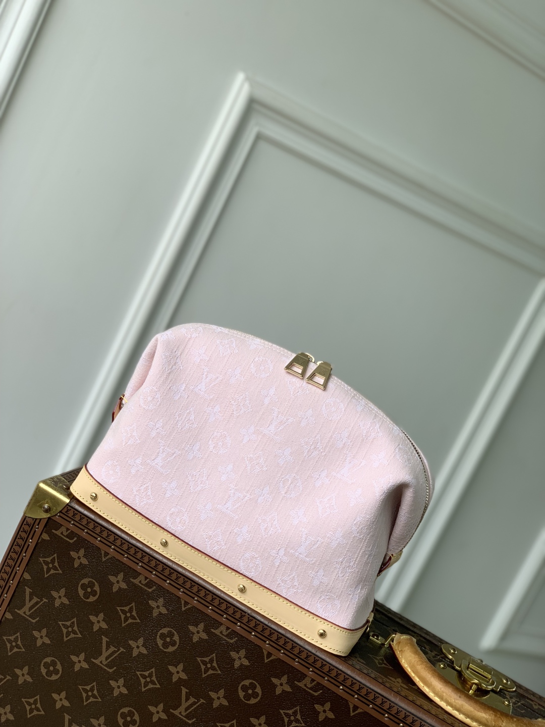 l0vis Vvtt0n pochette cosmétique-27 x 18 x9cm