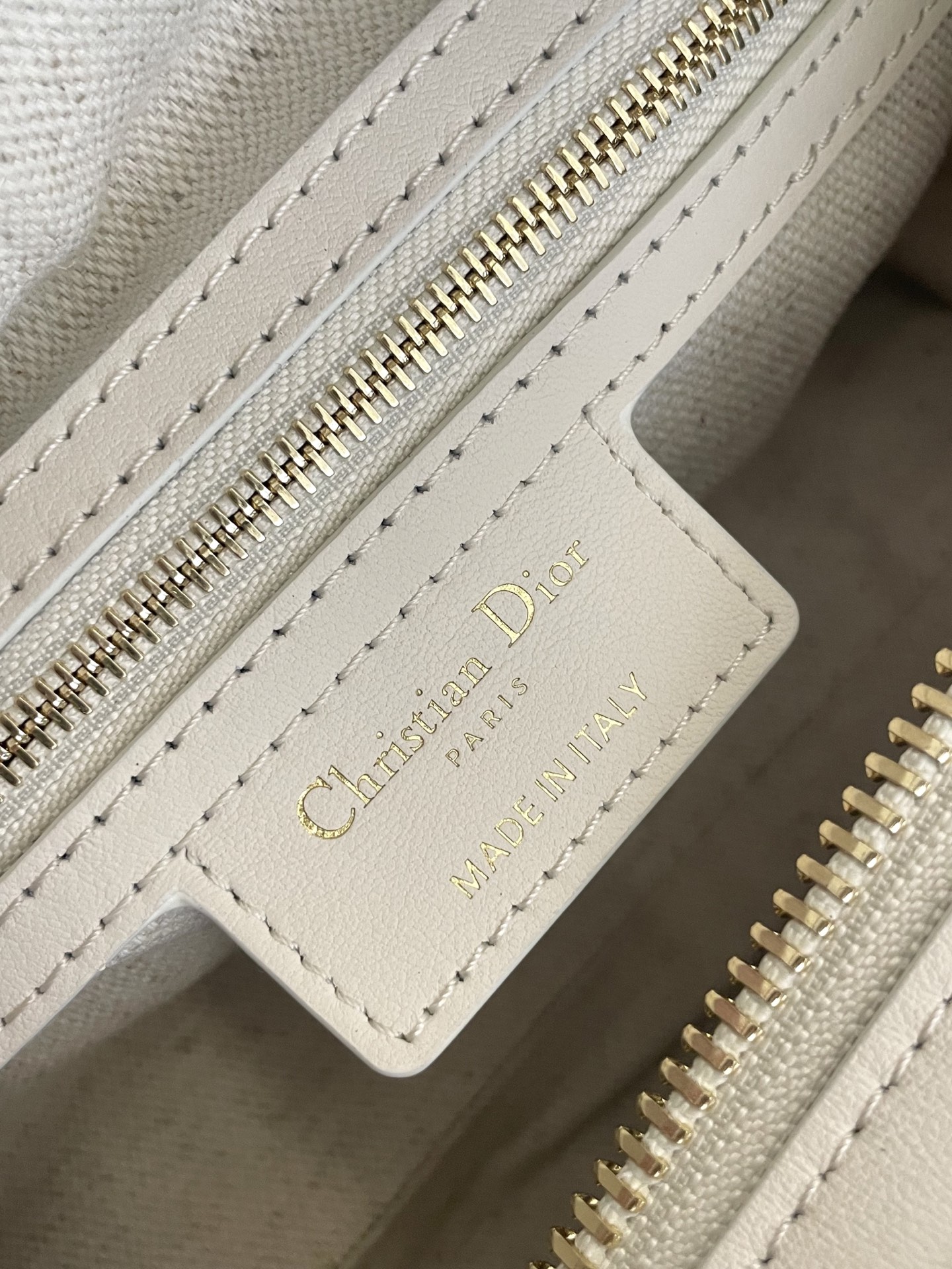 Diro D-Journey Bag-25.5*14.5*14CM