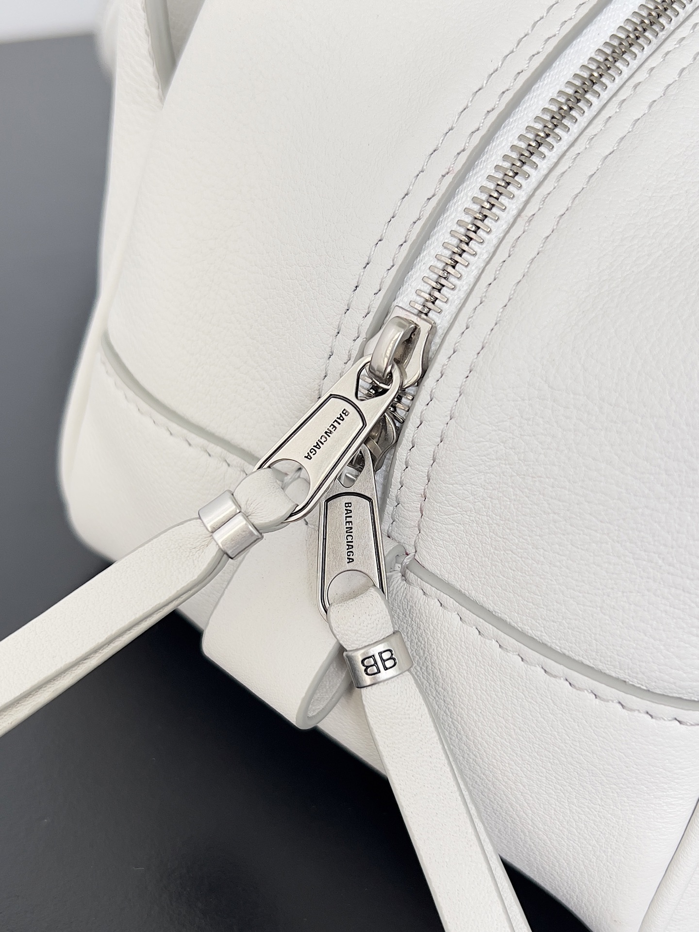 Ba1en*iaga Carrie Bag-30.9*11.9*11.9CM
