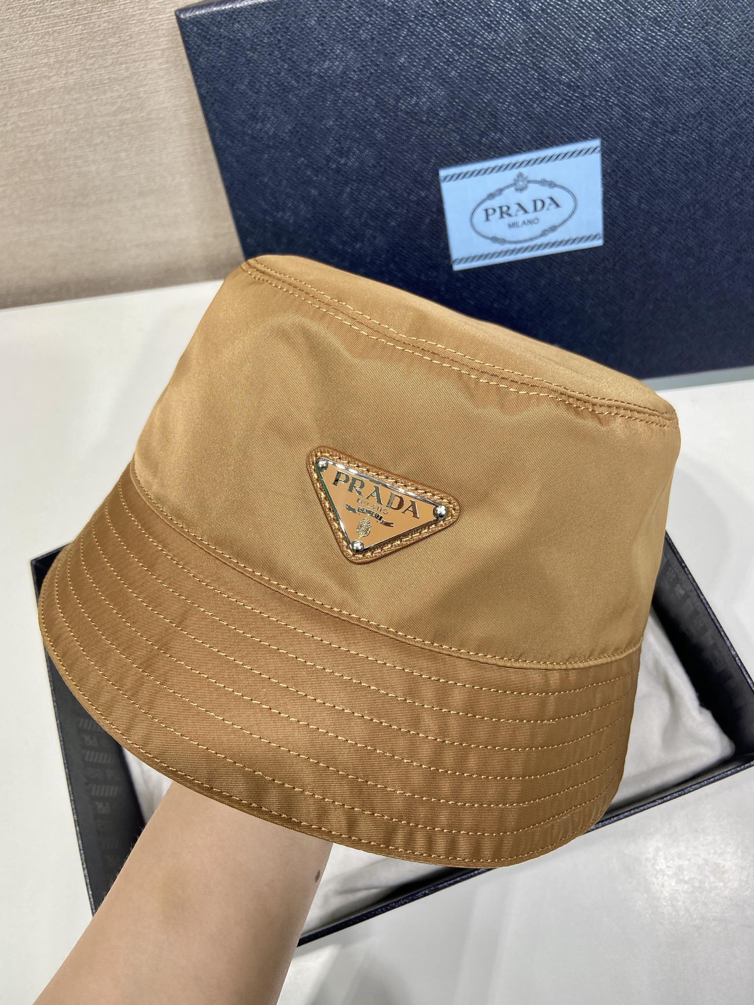 Pra*a Hats