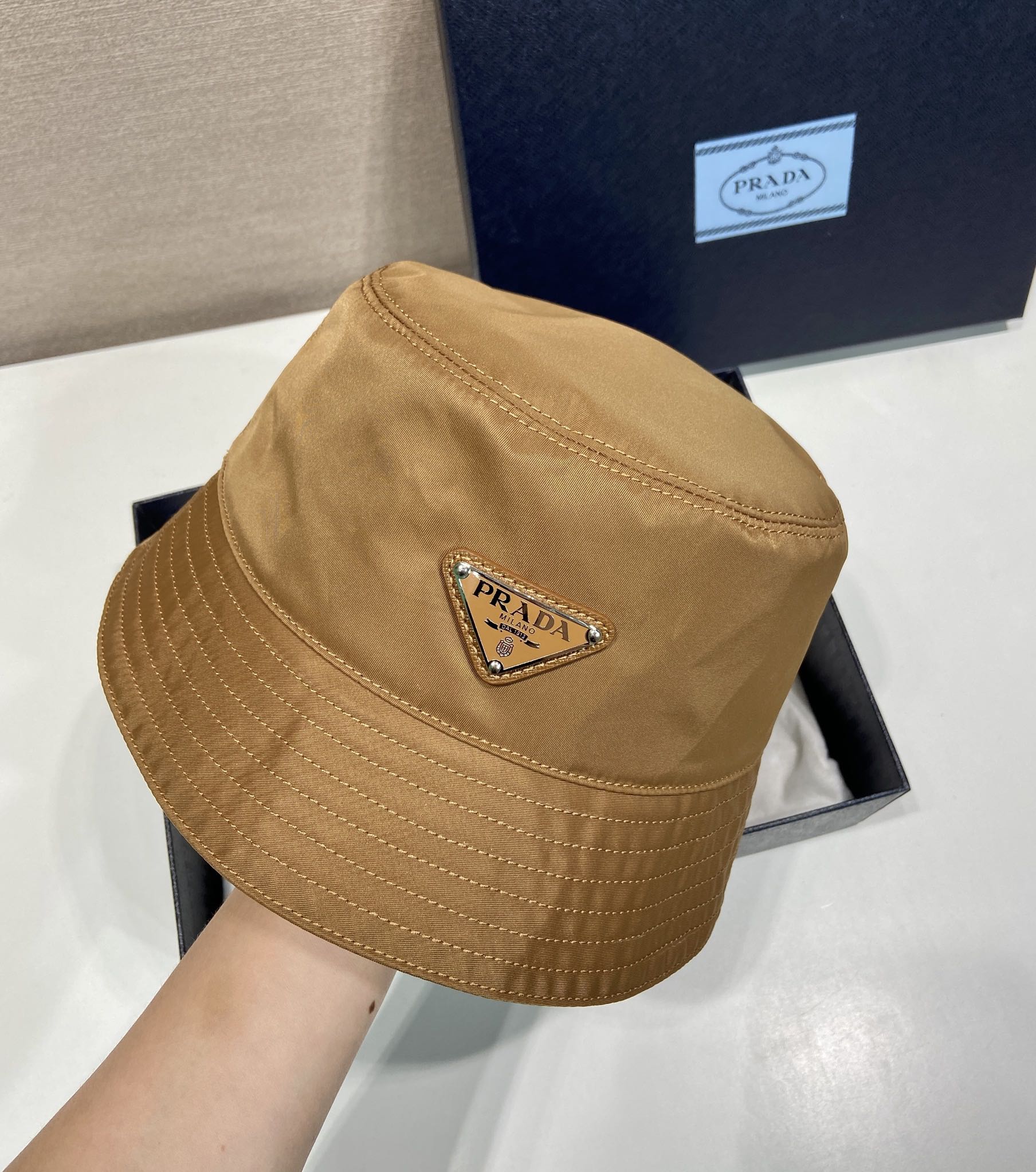 Pra*a Hats