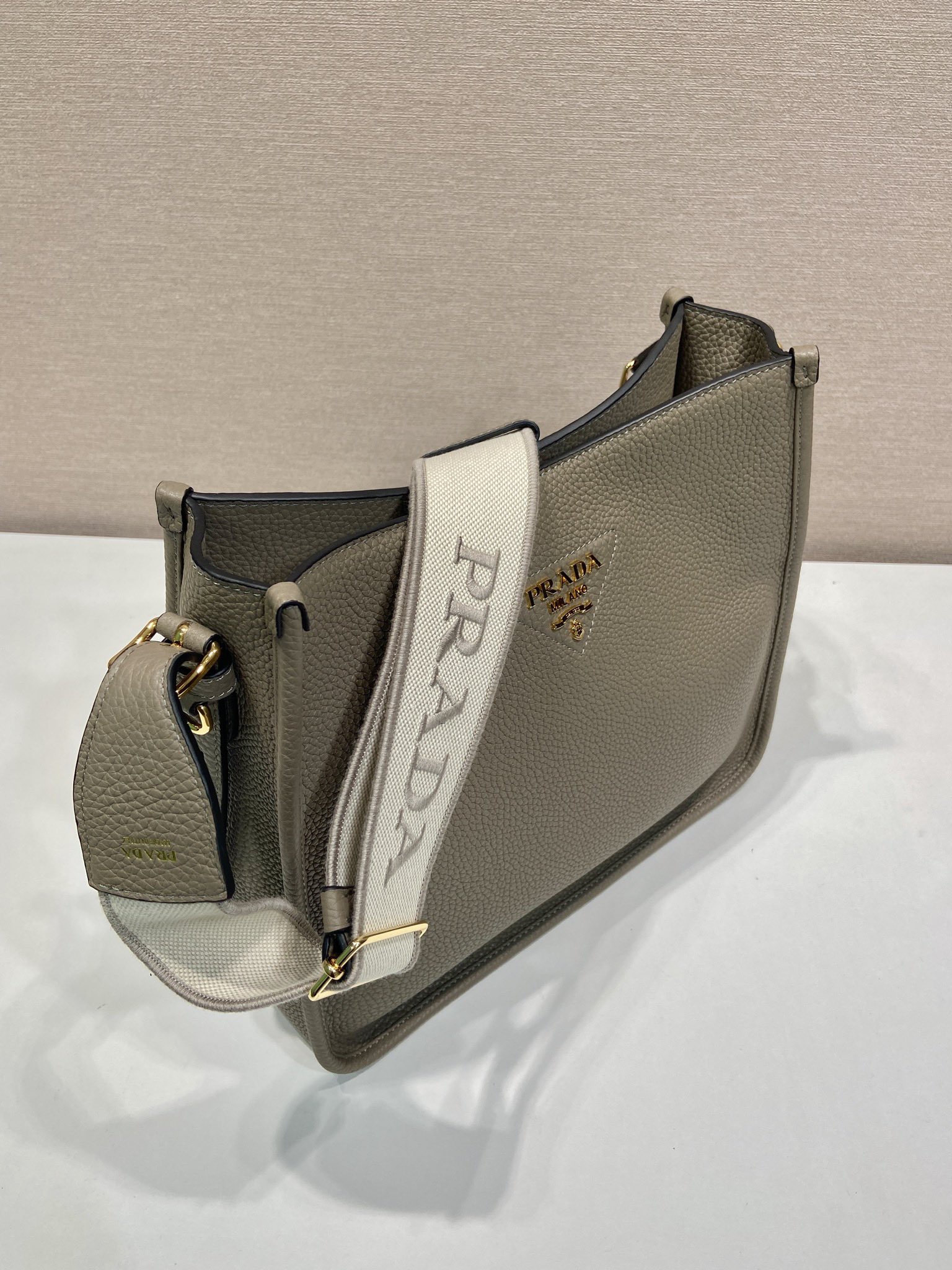 Pra*a 1BC073 Tote-30*28*12CM
