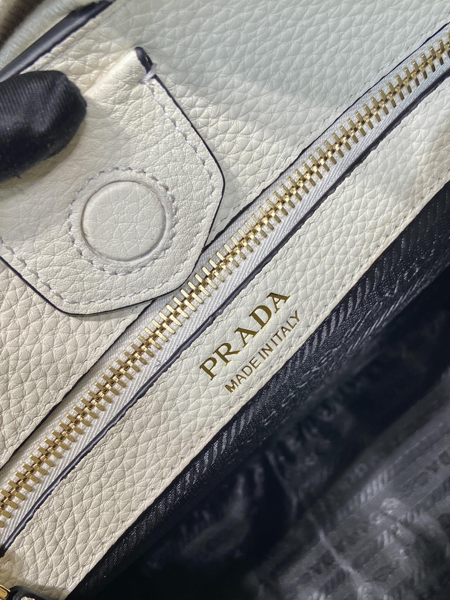 Pra*a 1BC073 Tote-30*28*12CM