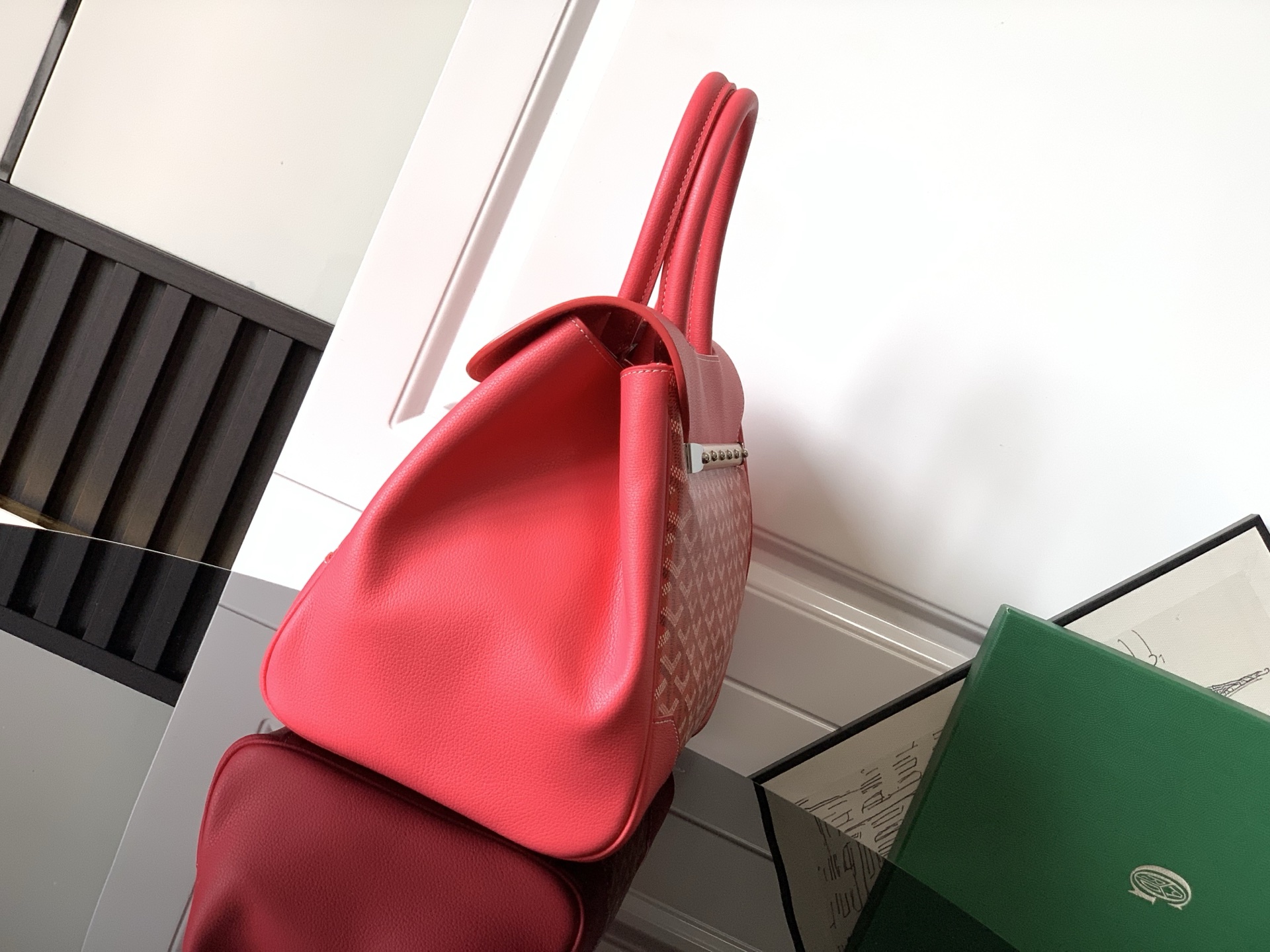 G09ard saigon vic tote-34×25×16cm