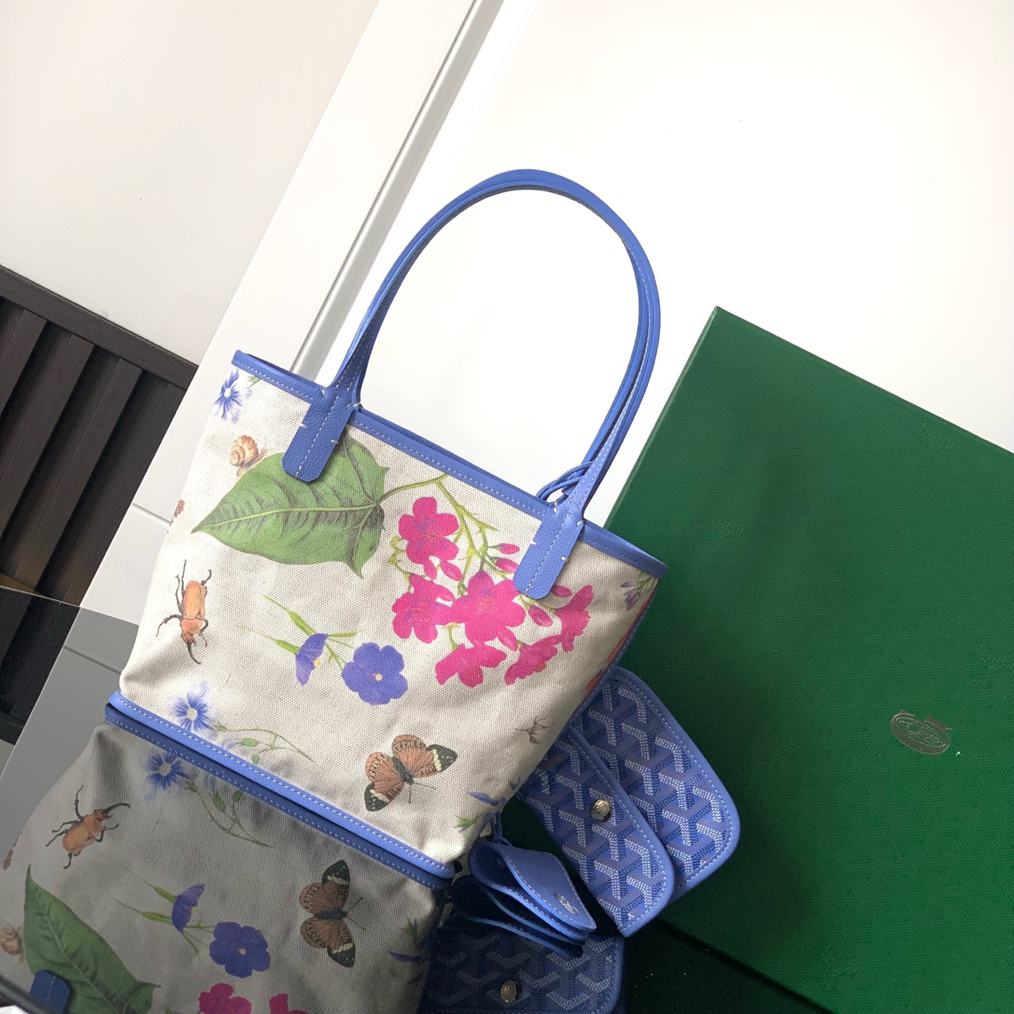G09ard Anjou Mini Handbags-20*10*20CM
