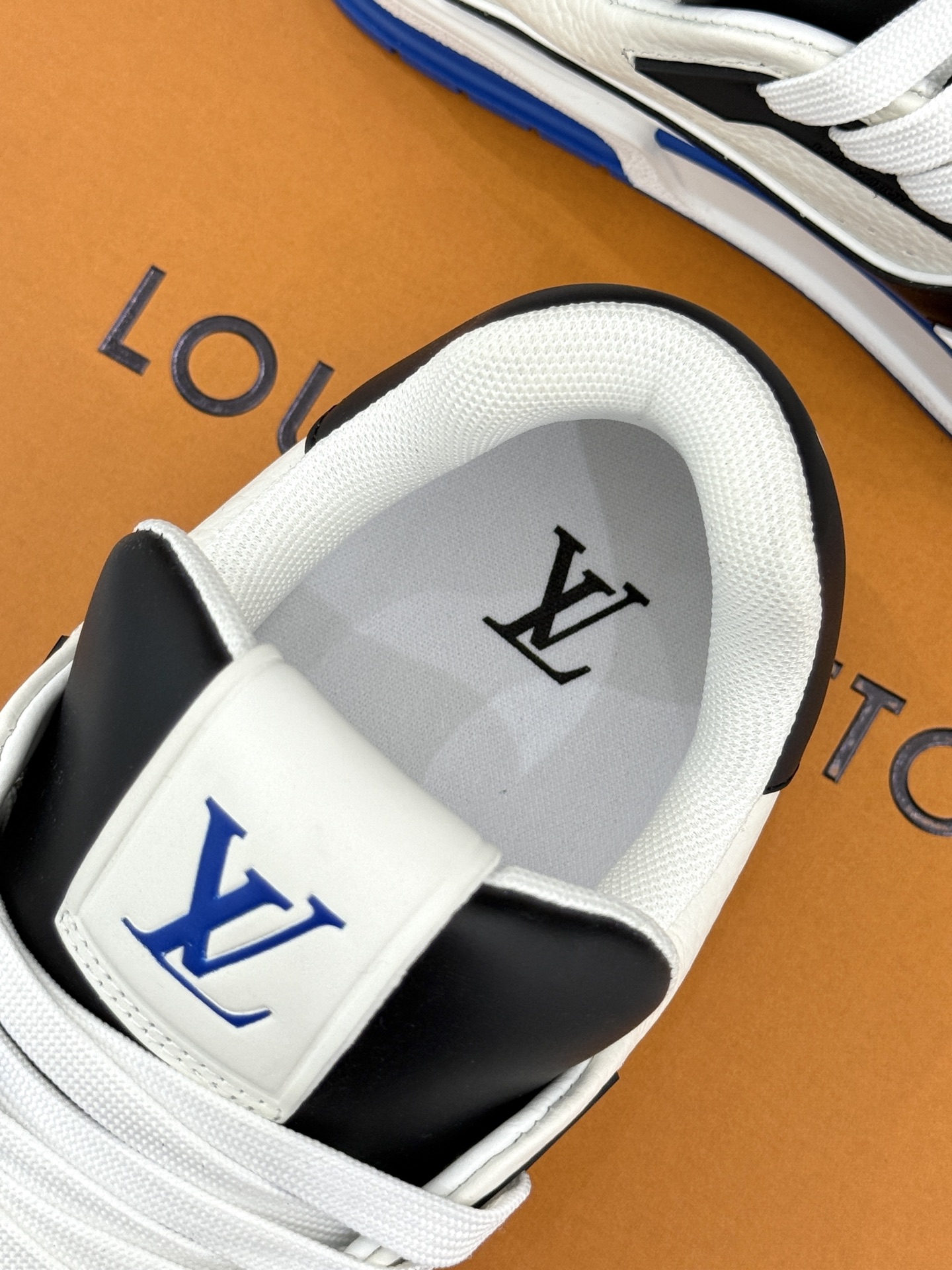 LV Trainer Sneaker (EU35-46)