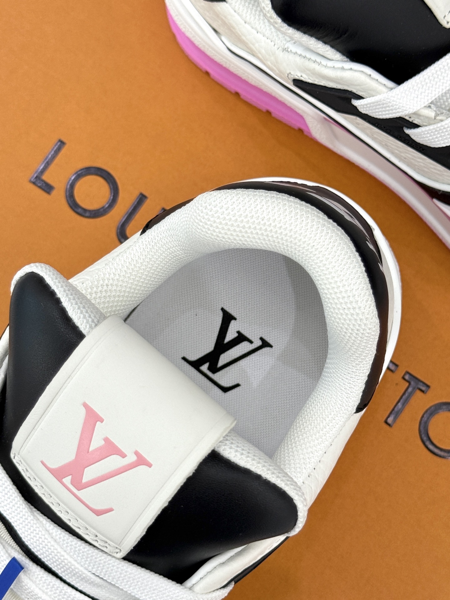 LV Trainer Sneaker (EU35-46)