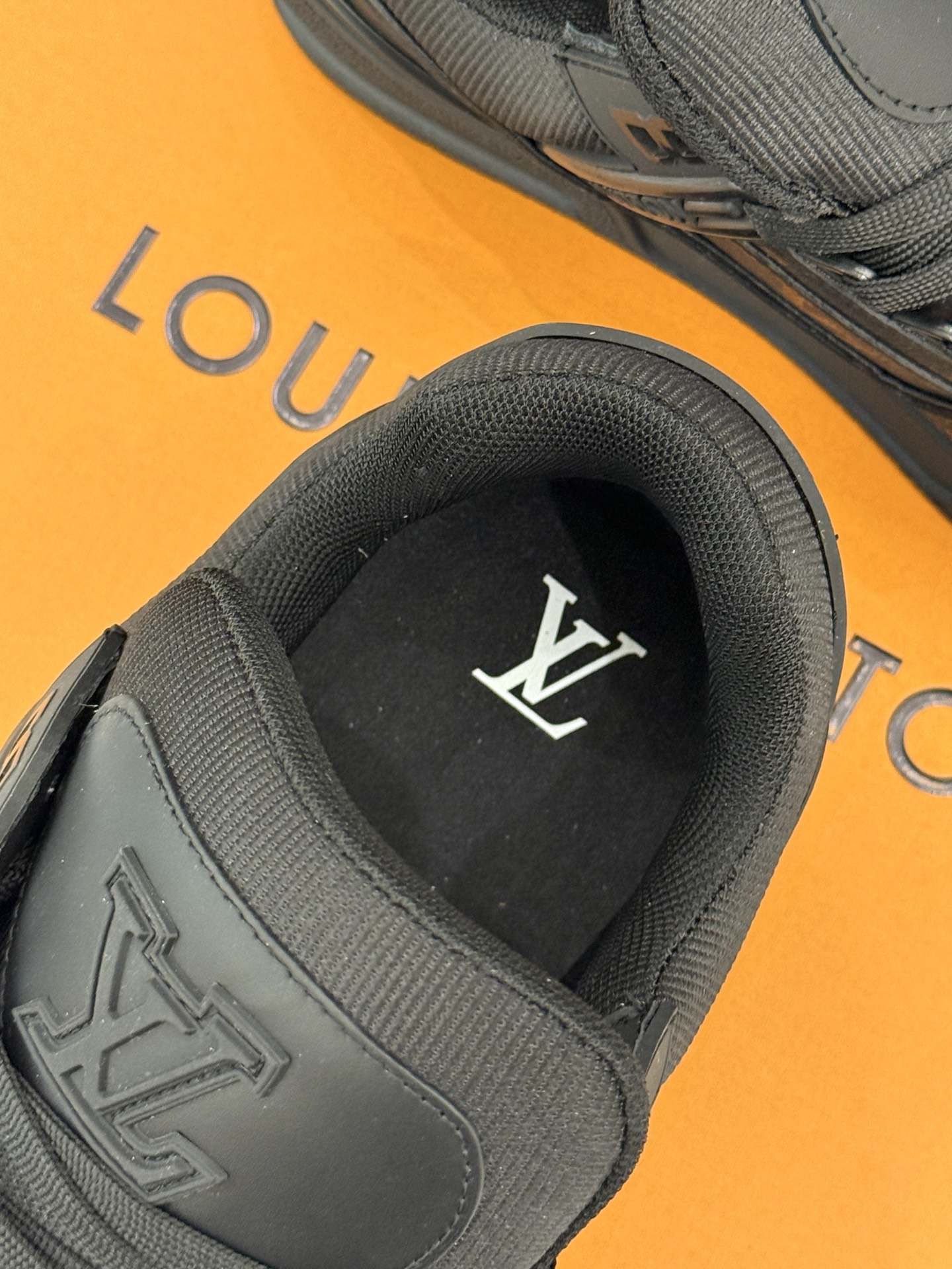 LV Trainer Sneaker (EU35-46)
