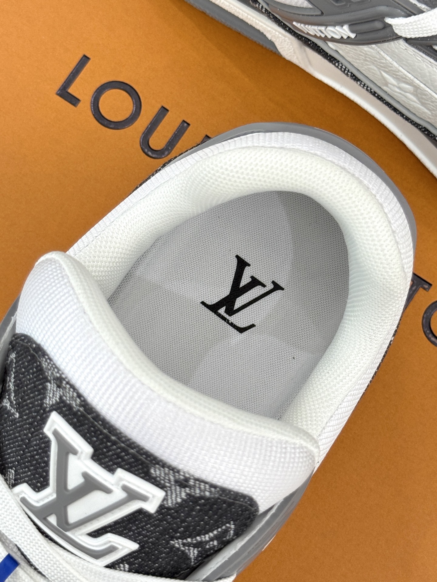 LV Trainer Sneaker (EU35-46)