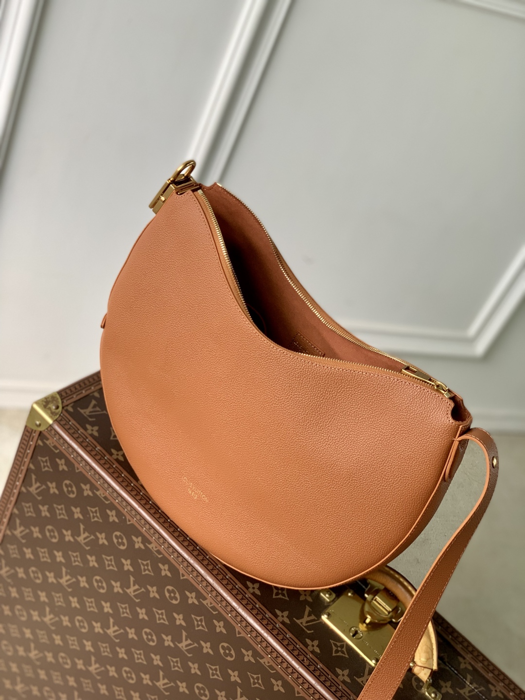 L0vis Vvtt0n Low Key Cookie Bag-M14417-26 x 5 x 32CM