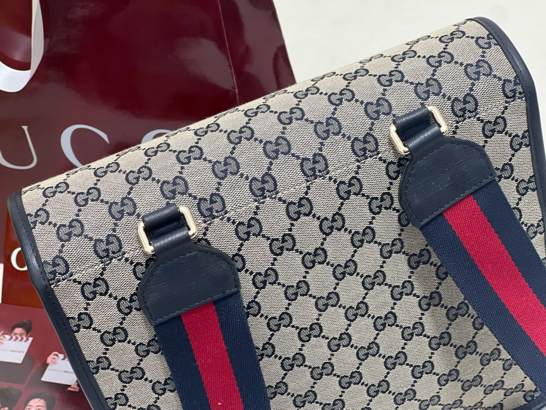 Gv*c* kids back to school clothing collection-25 × 29 × 10cm