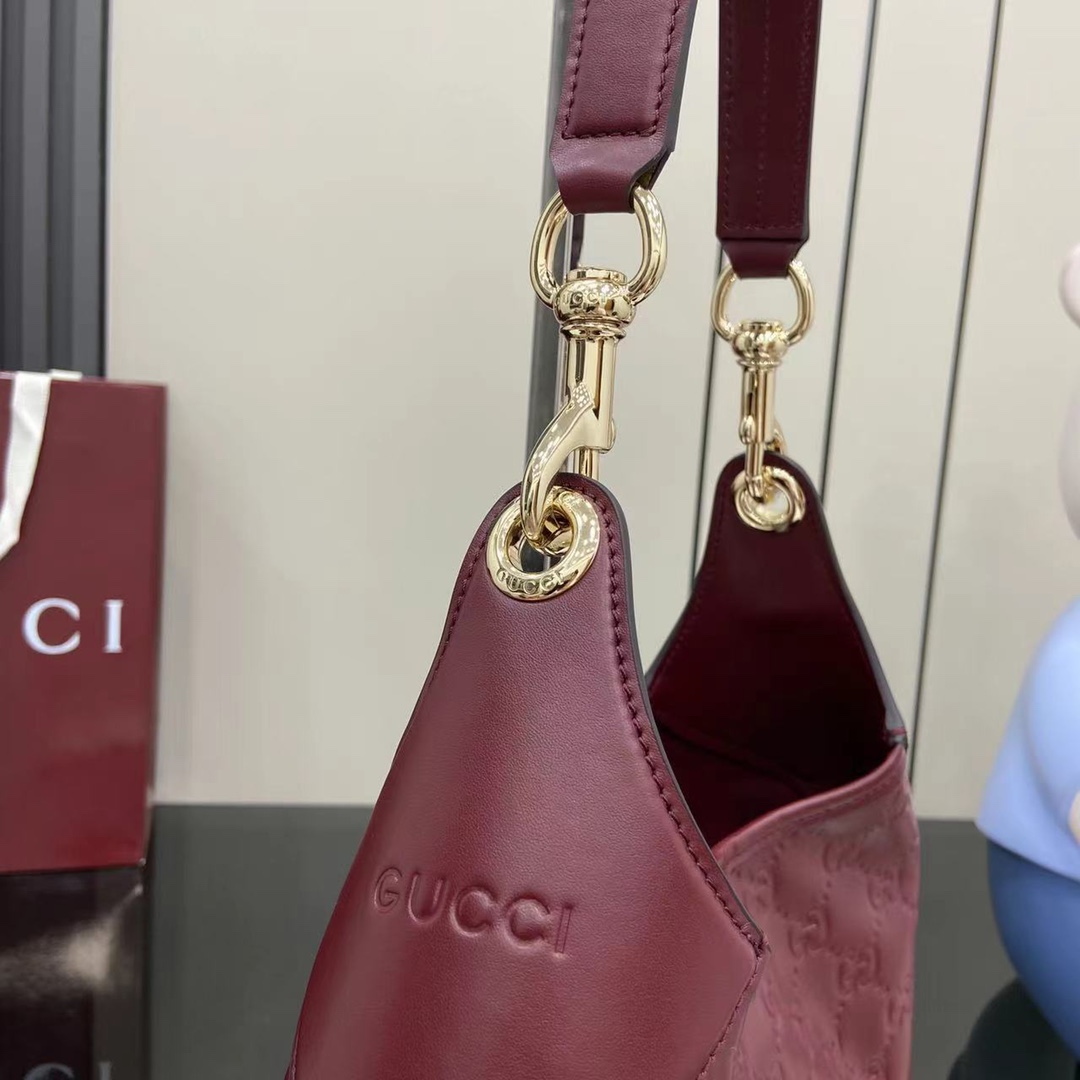 Gvc*1 Body Shoulder Bag-42*36*2CM