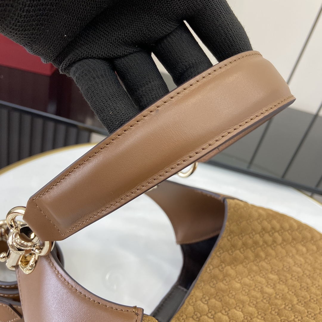 Gvc*1 Body Shoulder Bag-42*36*2CM
