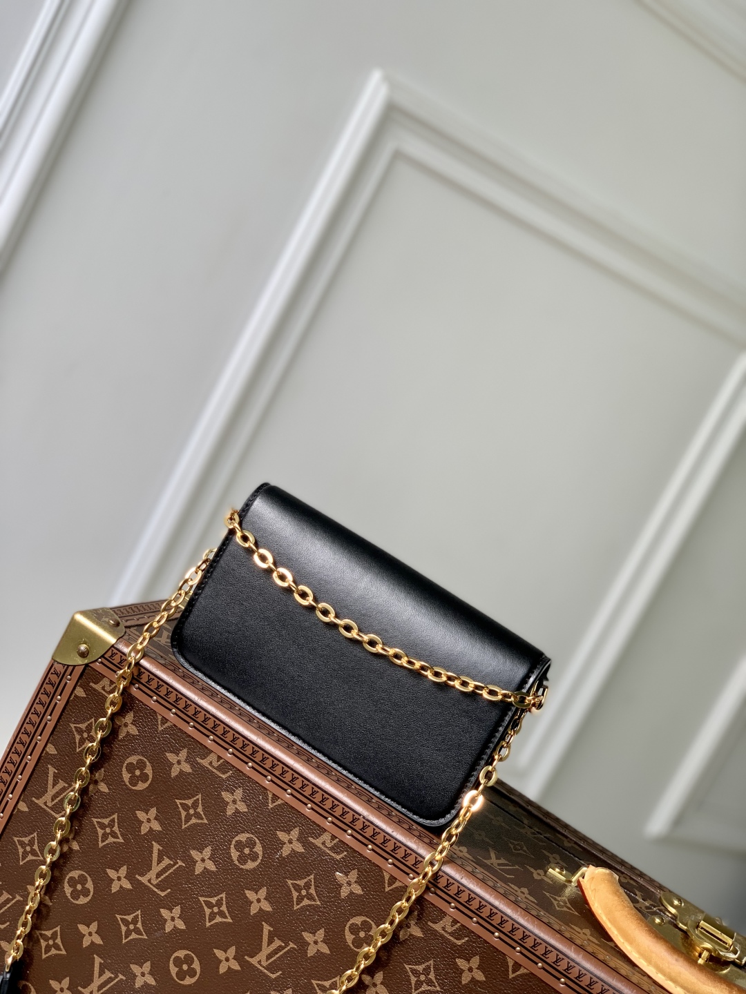 L0vis Vuitt*n Bloom Wallet On Chain Bag -M14851-11.5 x 4 x 20 CM