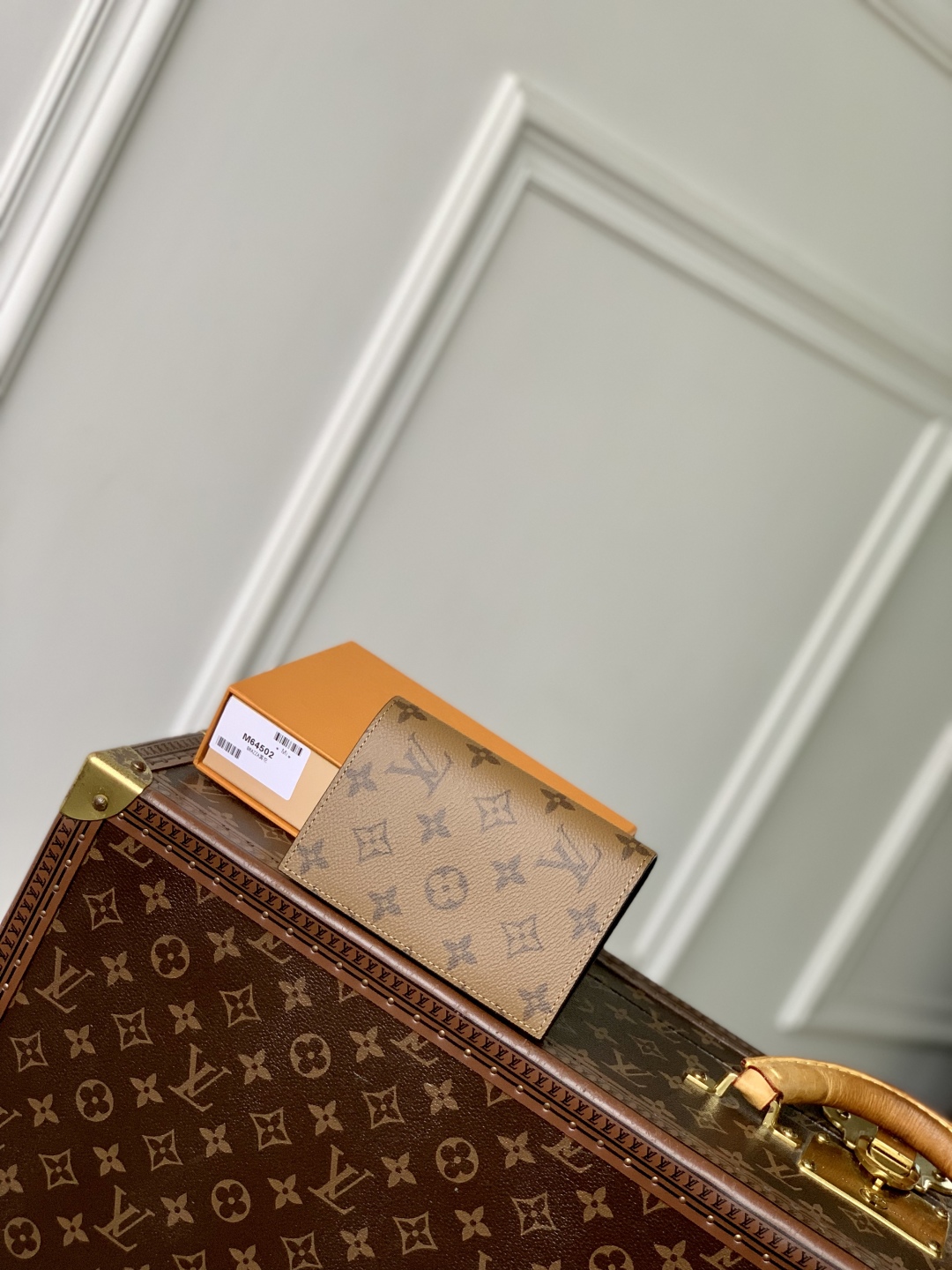 L0vis Vvtt0n Wallet-14 x 2.5 x 10CM