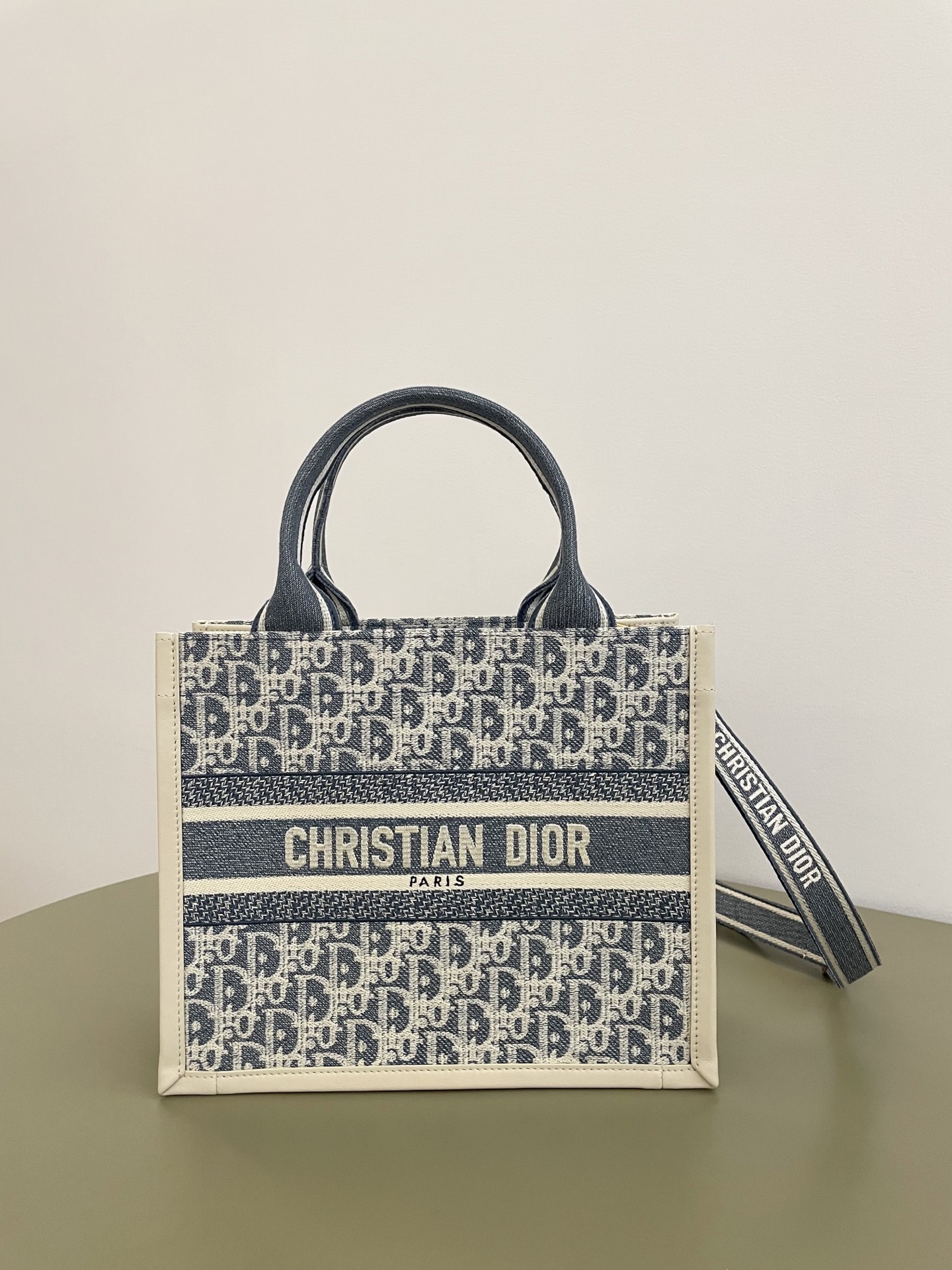 Diro Small Book Tote-26*8*22CM