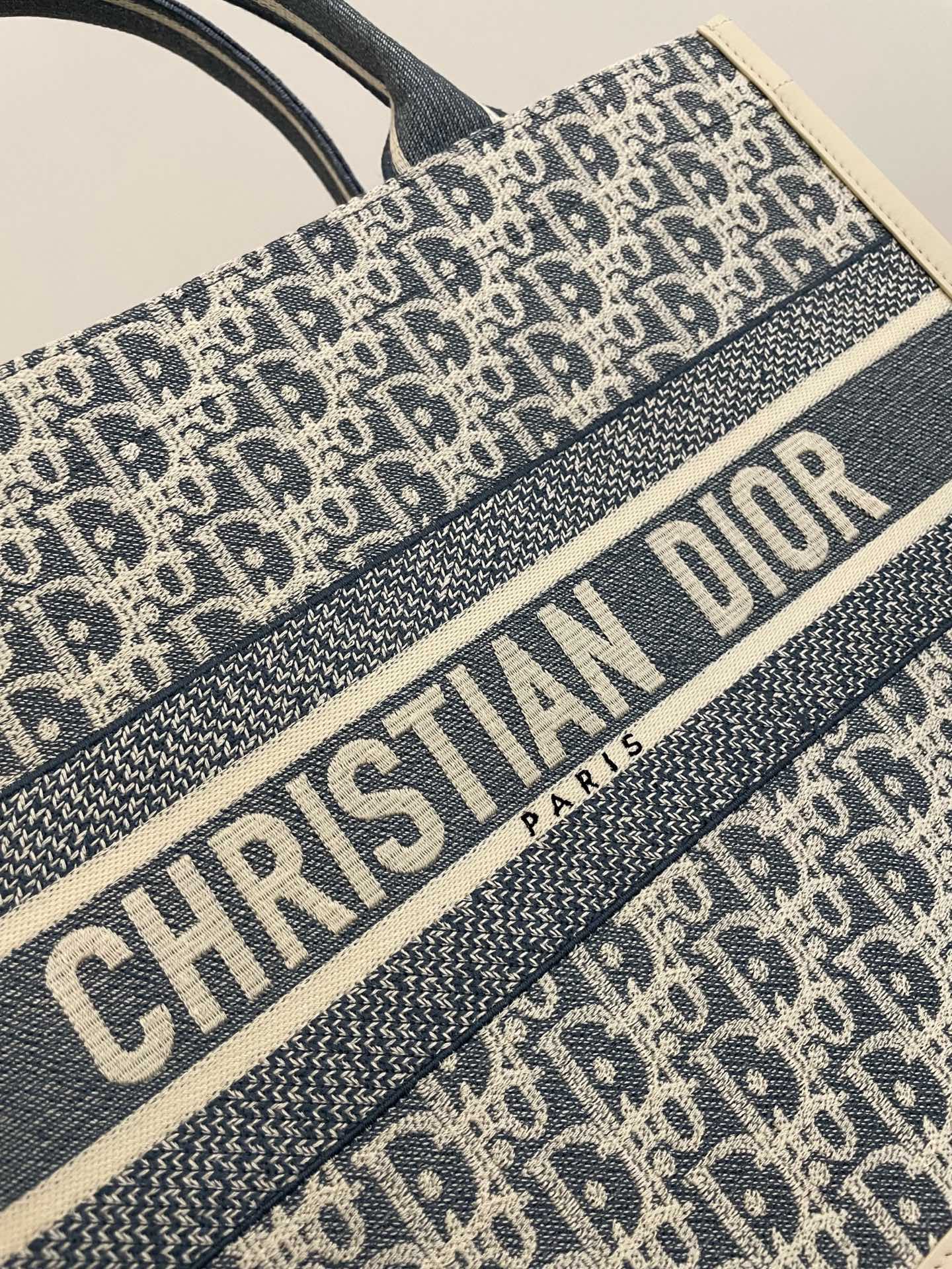 Diro Book Tote-36×16×27CM