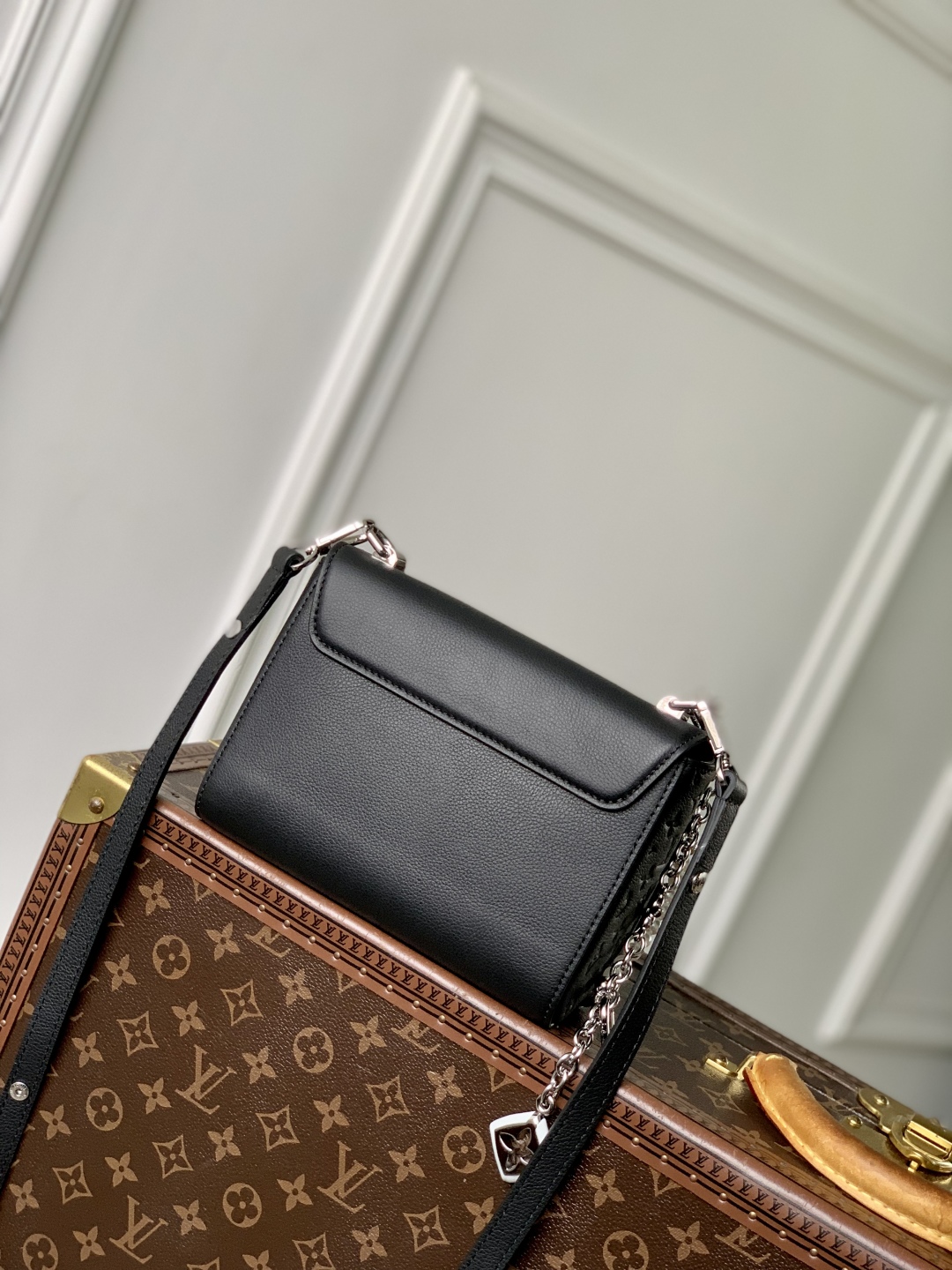 LV Twist Slim Bags-M14636-15 x 7 x 19CM