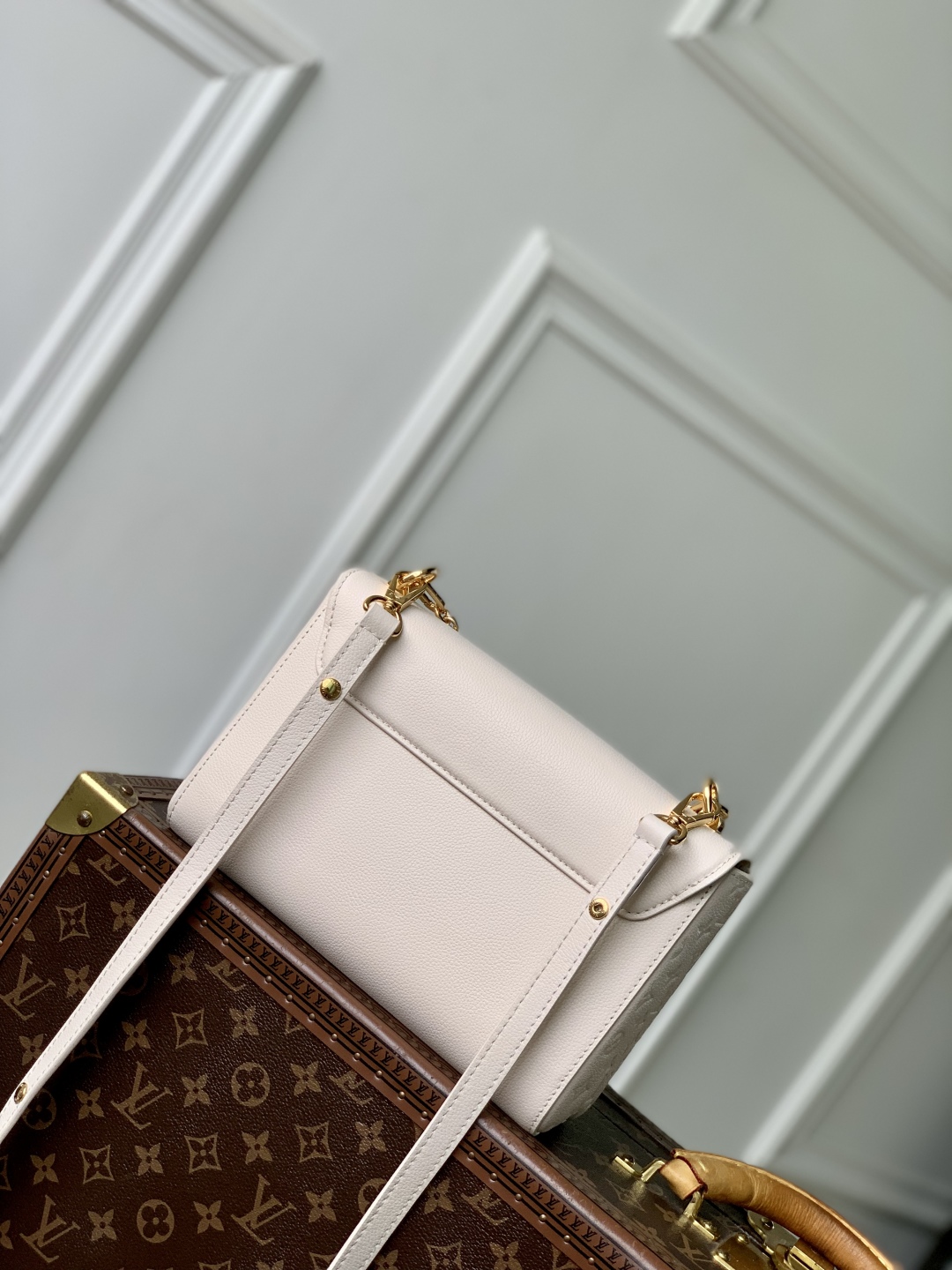 L0vis Vvtt0n Twist MM Slim Bag-M14341-23 × 16 × 8CM