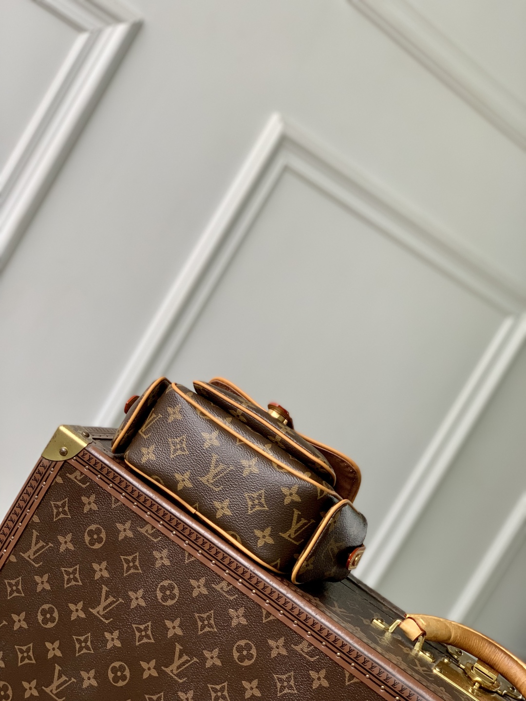 L0vis Vvtt0n Cargo Mini Bag- M14742- 10 x 23 CM