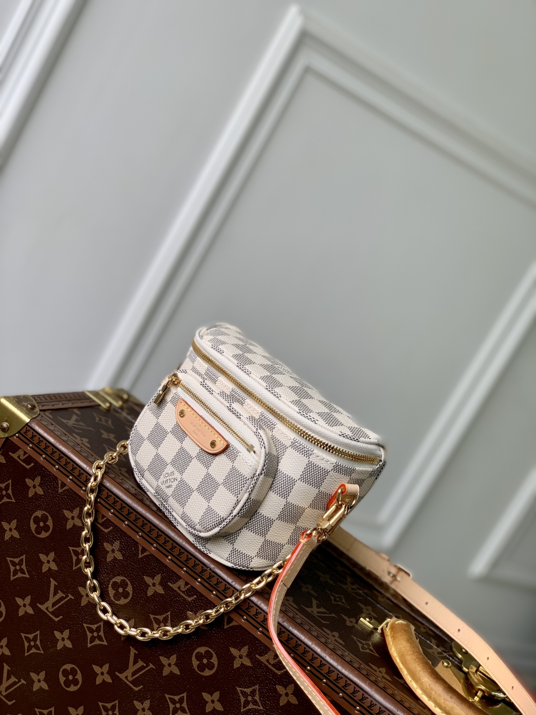 L0vis Vvtt0n Mini Bumbag-17 x 12 x 9.5CM