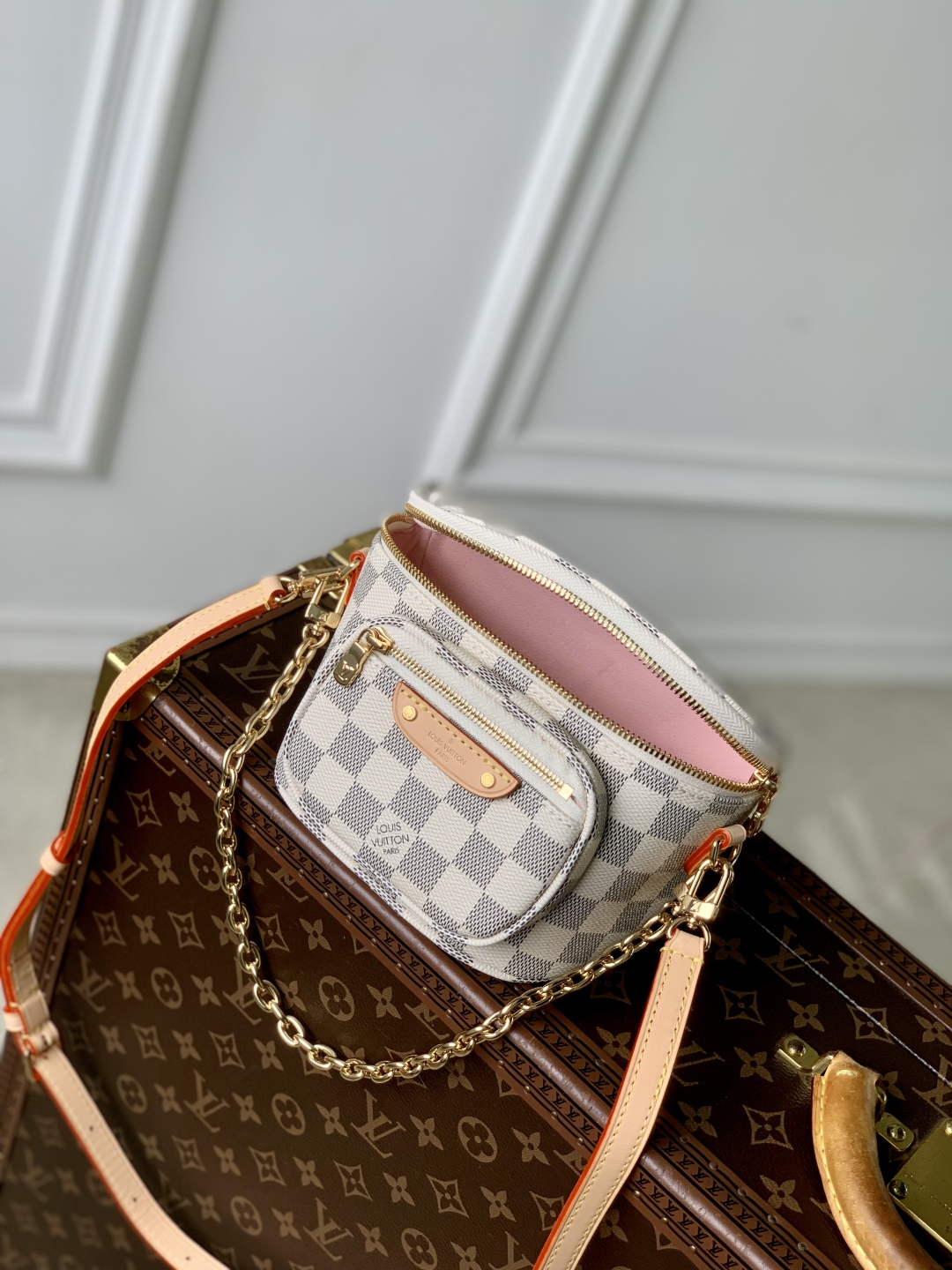 L0vis Vvtt0n Mini Bumbag-17 x 12 x 9.5CM