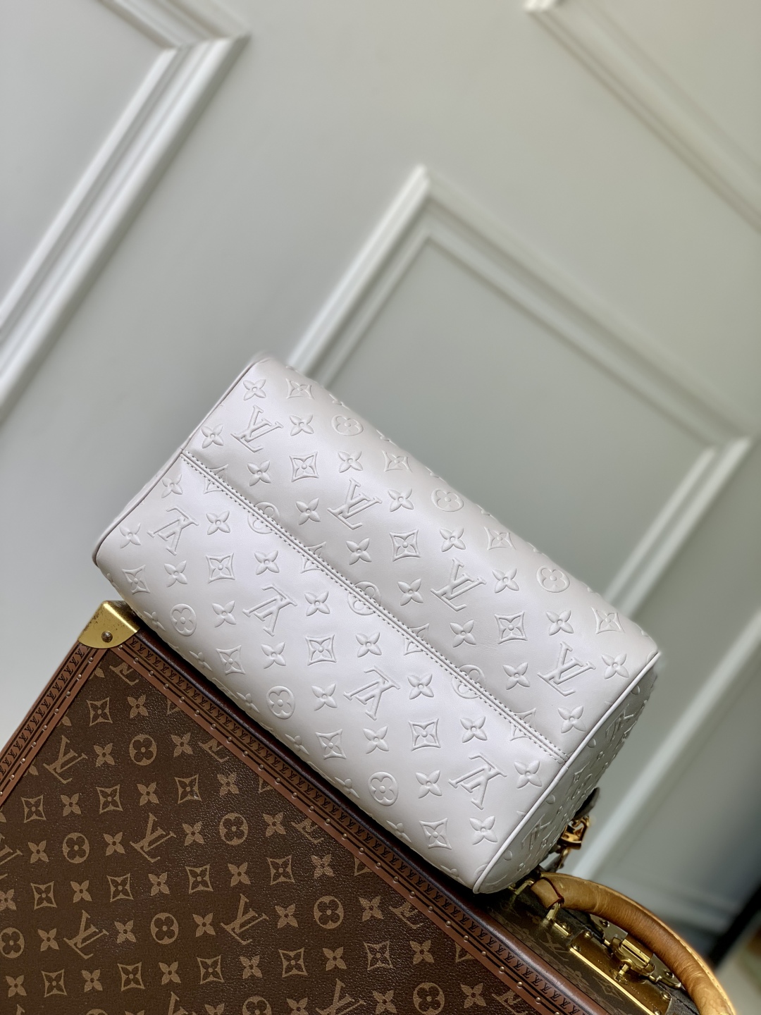 L0vis Vvtt0n Speedy Soft 30 Bag -21 x 17 x 30CM