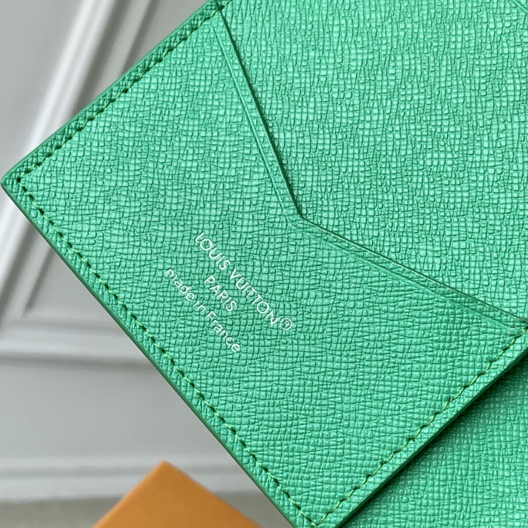 l0vis Vvtt0n wallet-14 x 2.5 x 10cm