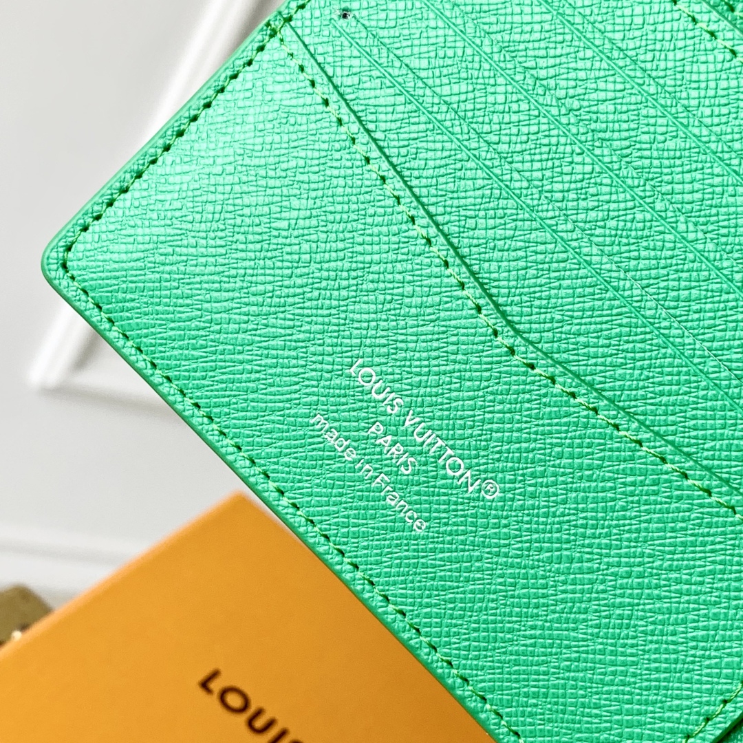 l0vis Vvtt0n slender wallet-m14878-8.5 x 2 x 11cm