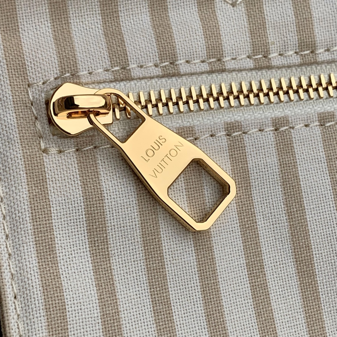 L0vis Vvtt0n Neverfull MM-31*28*14CM