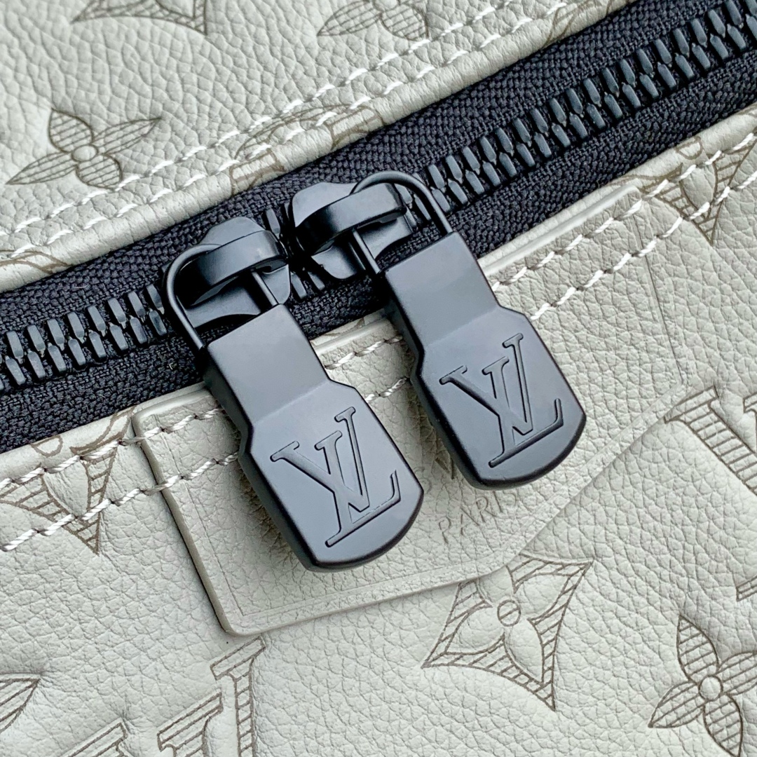 l0vis Vvtt0n hobo hamac bag-19 x 10 x 39cm