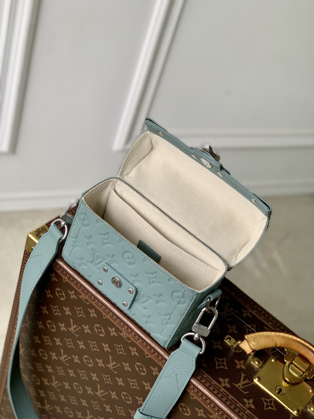 L0vis Vvtt0n Soul Trunk Handbag-15 x 7 x 19CM