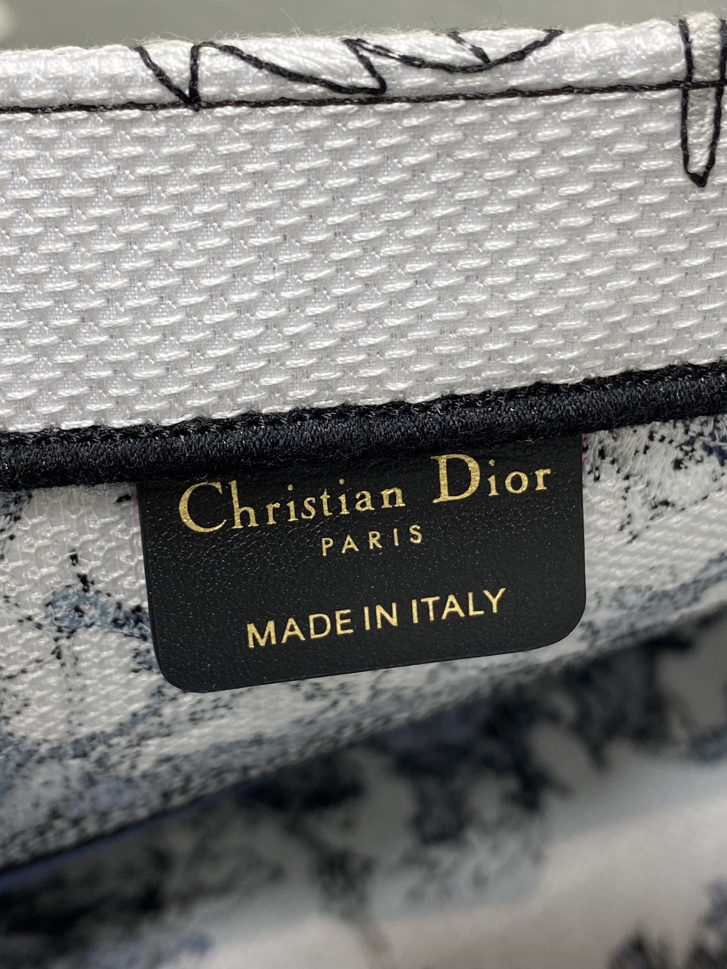 Diro Book Tote-36×16×27CM