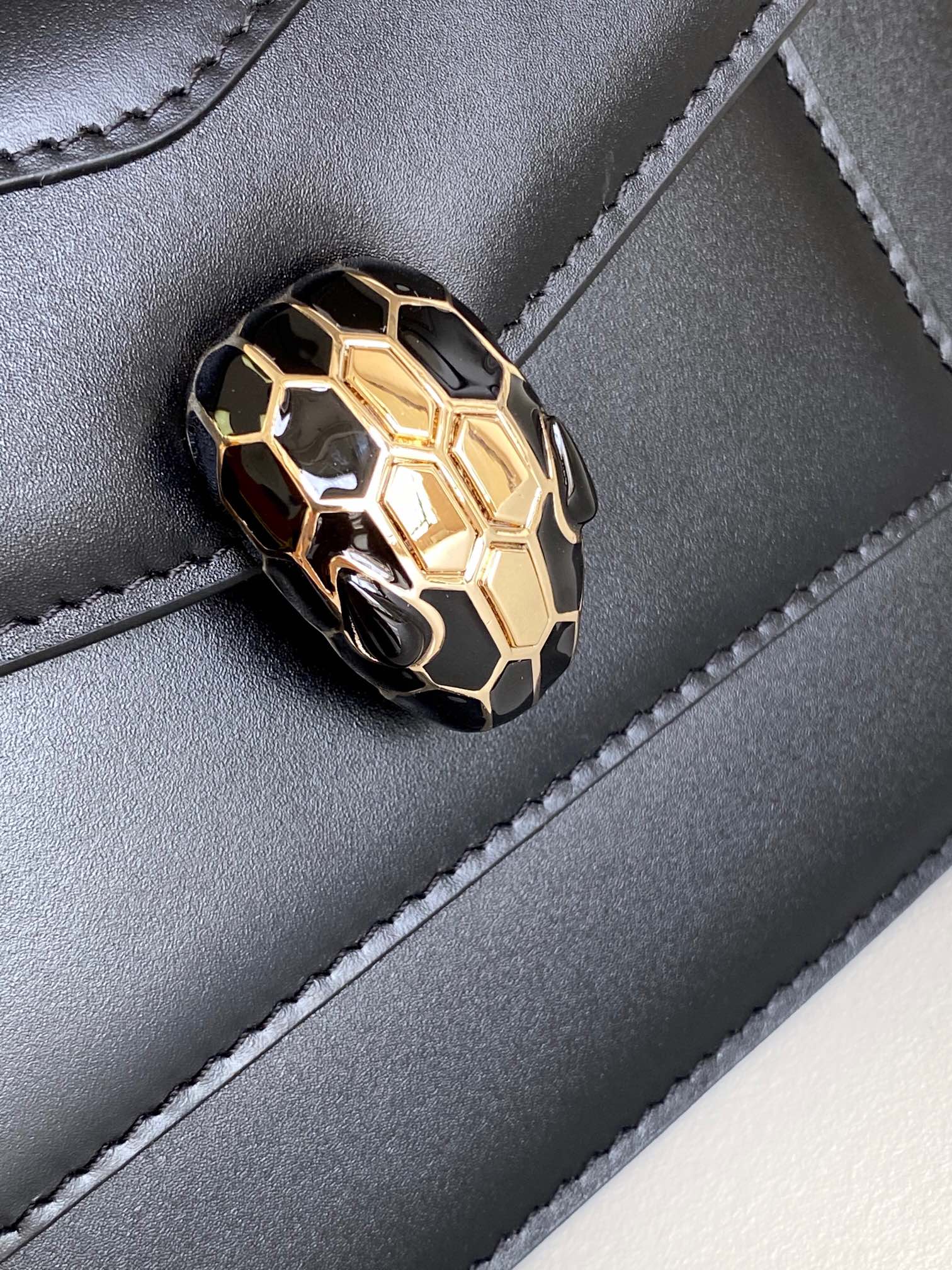 Bv1g*ai Serpenti Forever Bag-19*11*5.5CM