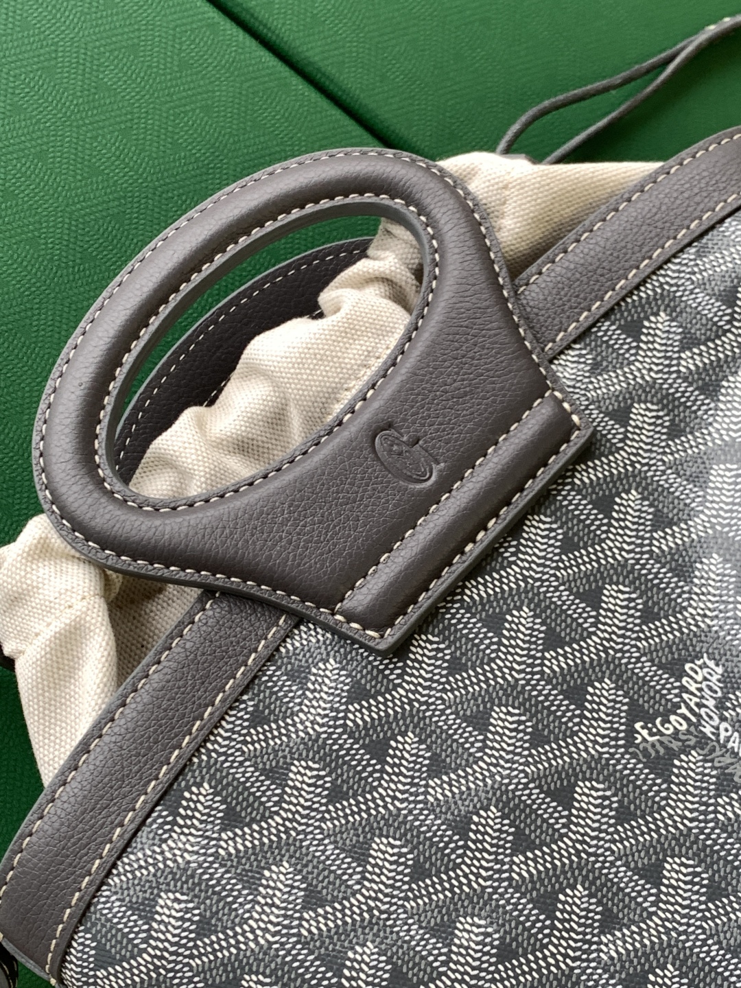 G09ard Beluga Bag-23X8X18.5CM