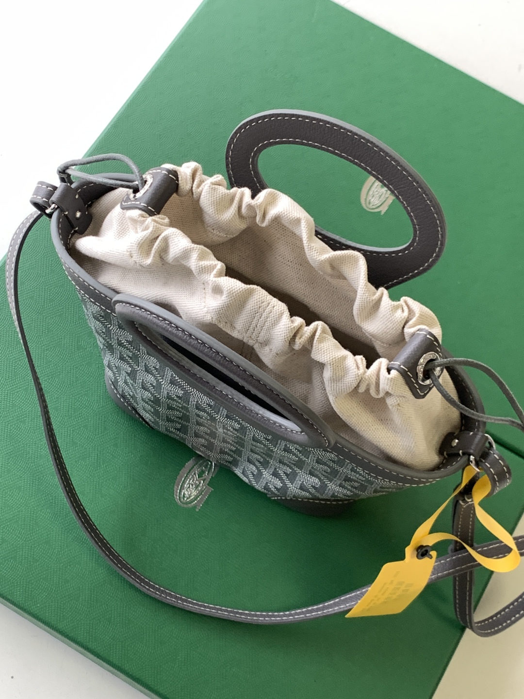 G09ard Beluga Bag-23X8X18.5CM