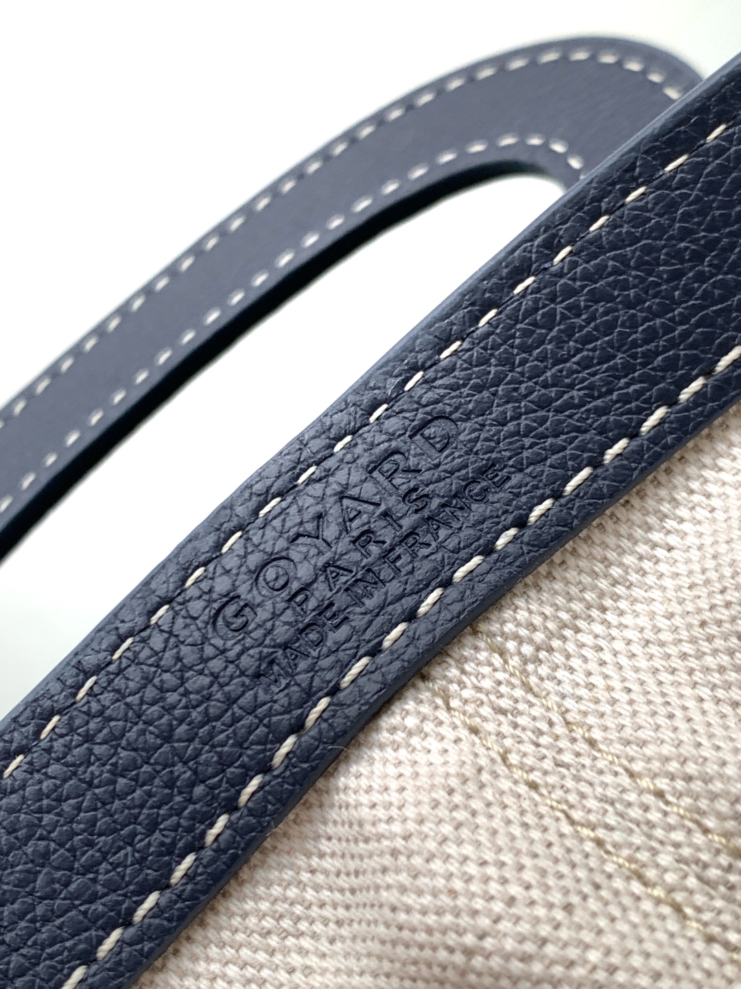 G09ard Beluga Bag-23X8X18.5CM
