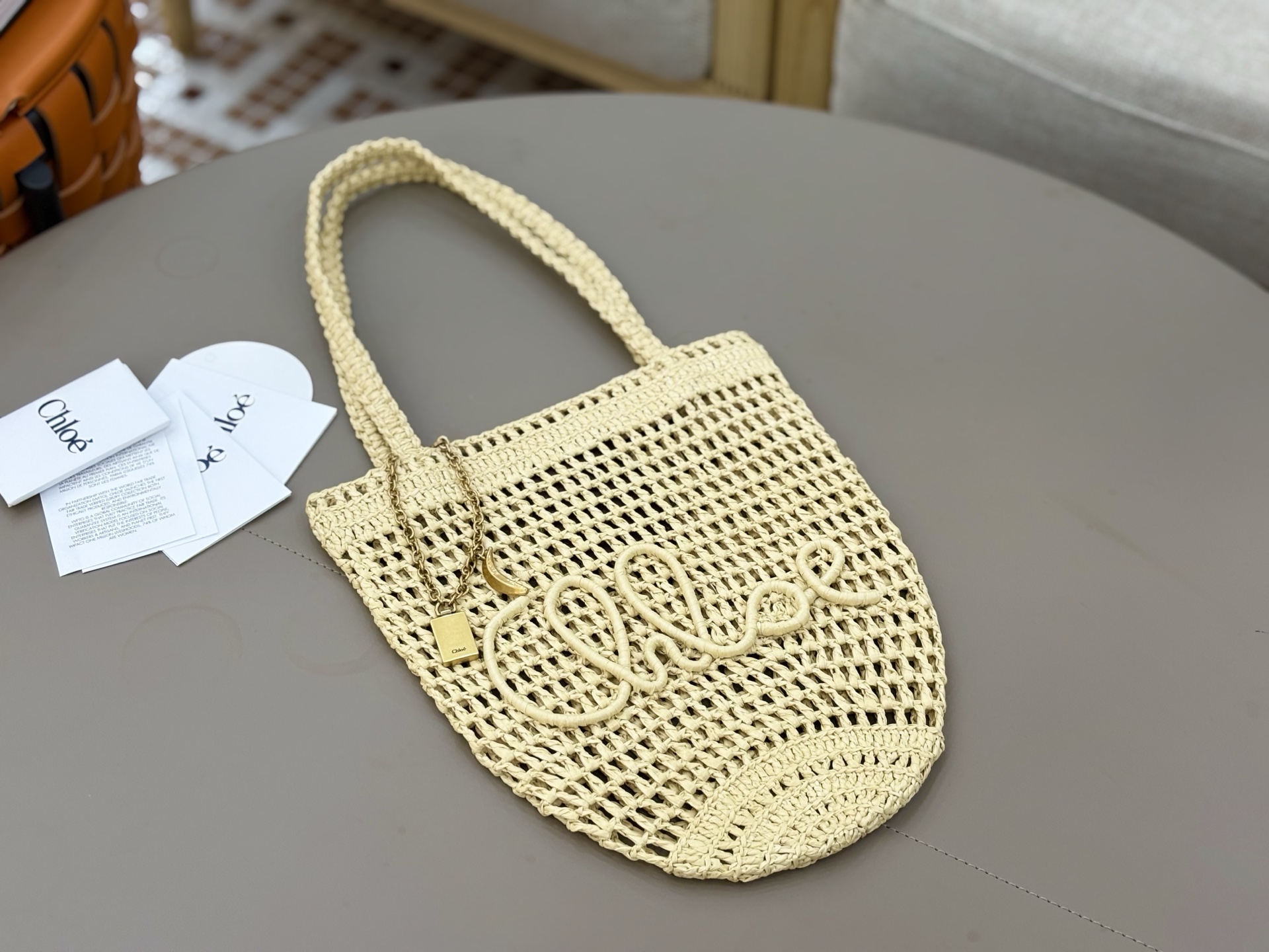 Chloé Banana Bucket-22*30*2CM