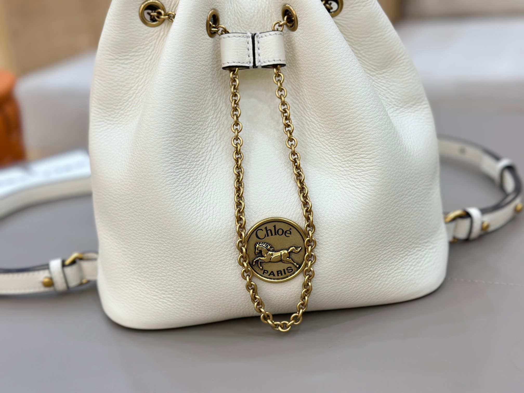 Chloé Bracelet Backpack In Grained Leather-22*20*10.5CM